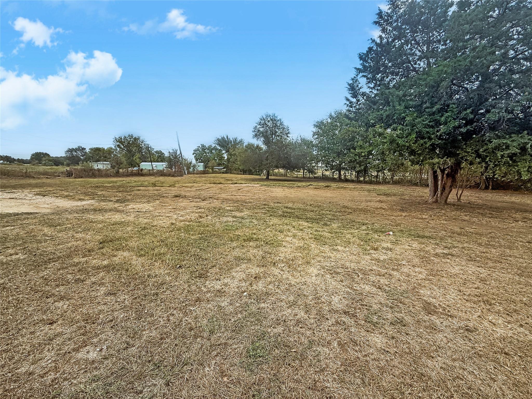 1016 Main St, Lexington, TX 78947