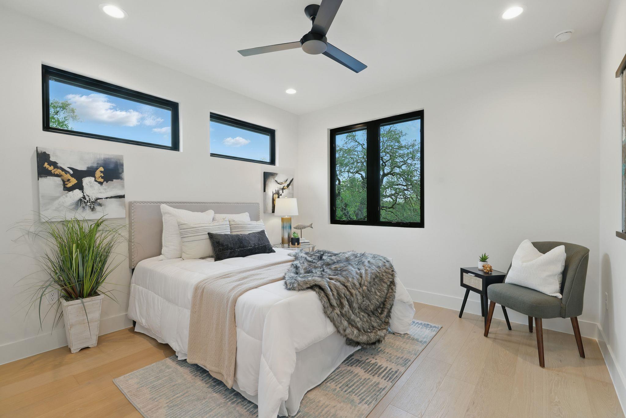 2711 Pegram Ave, Austin, TX 78757