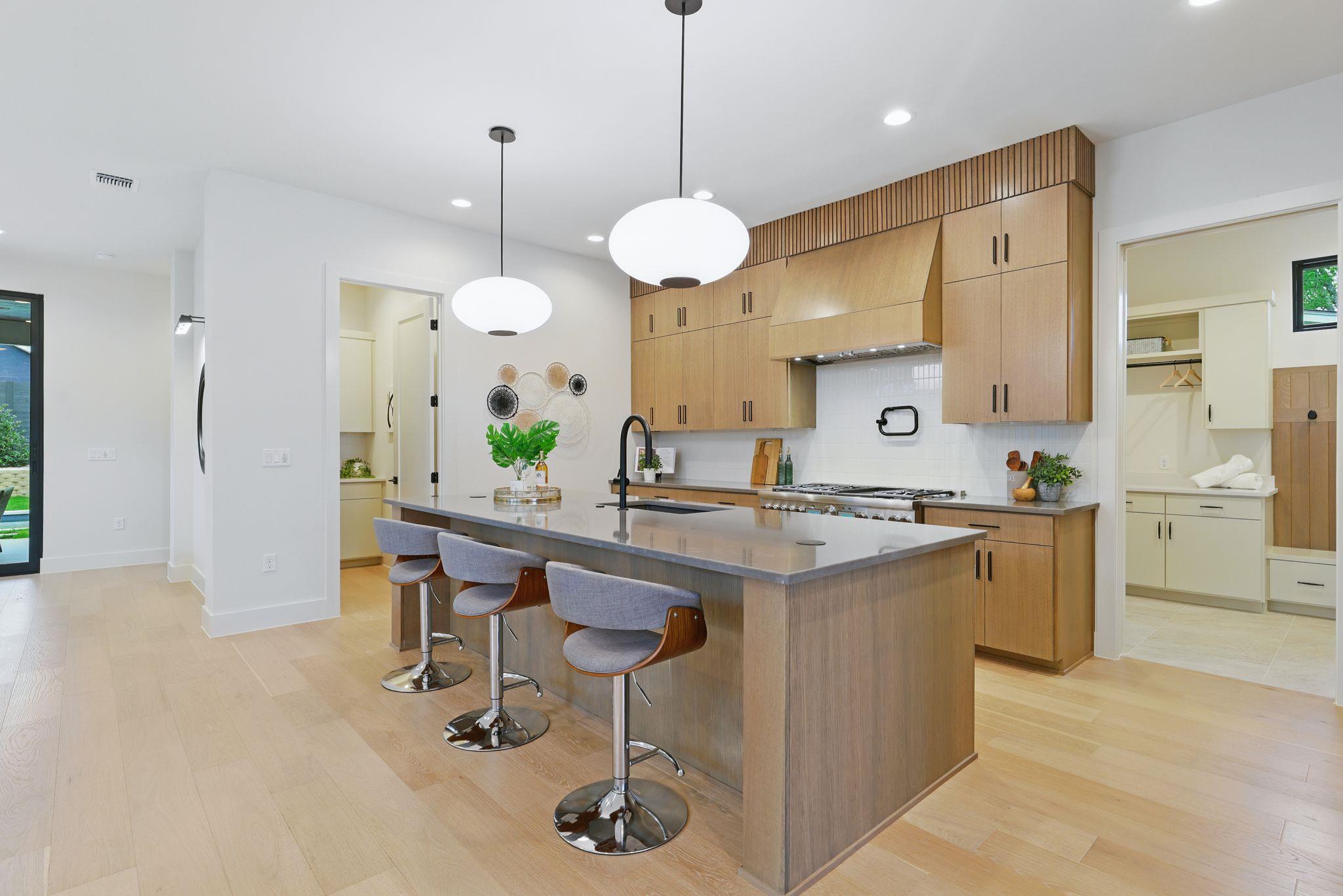 2711 Pegram Ave, Austin, TX 78757