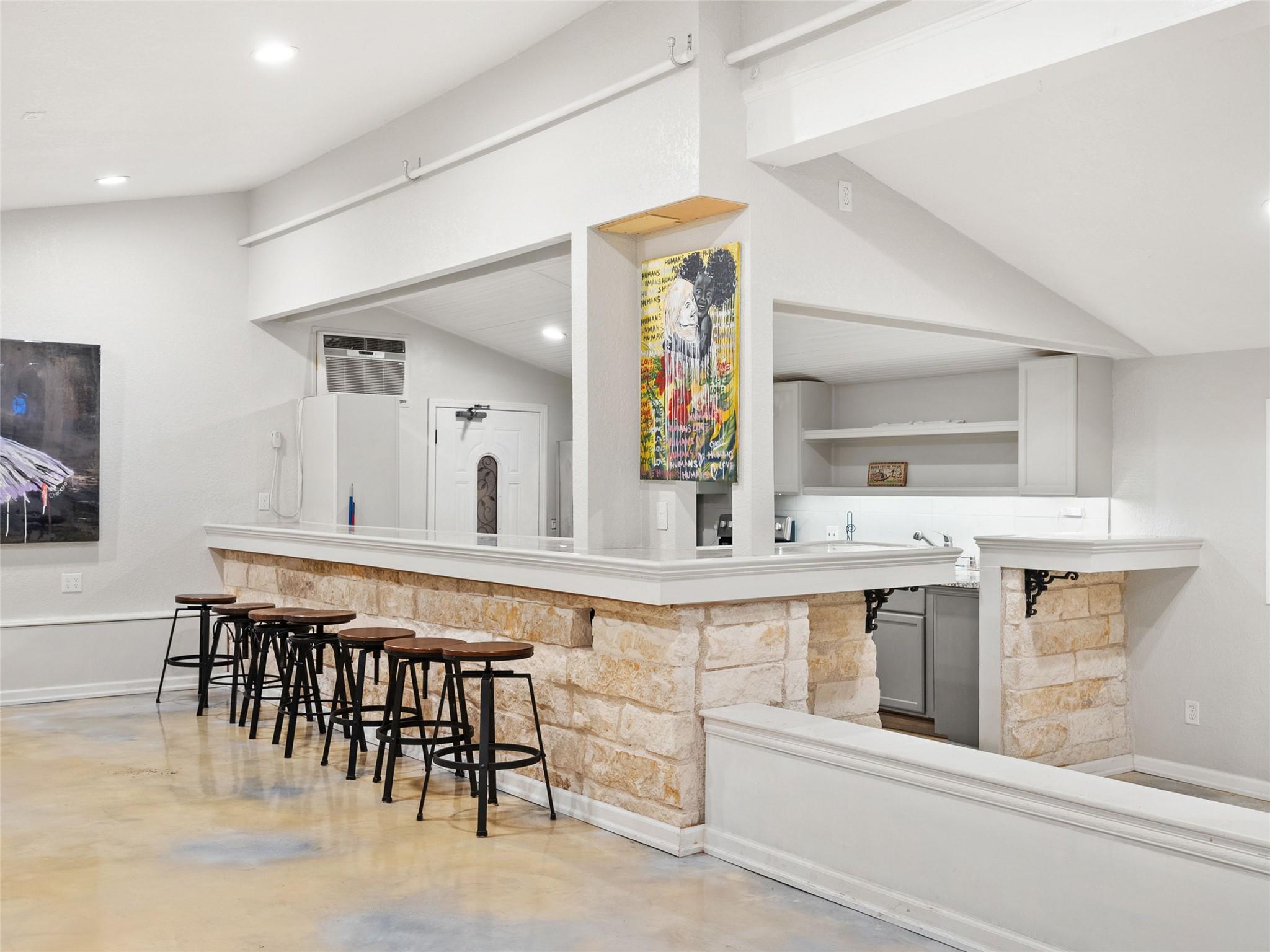 3500 R O Dr, Spicewood, TX 78669