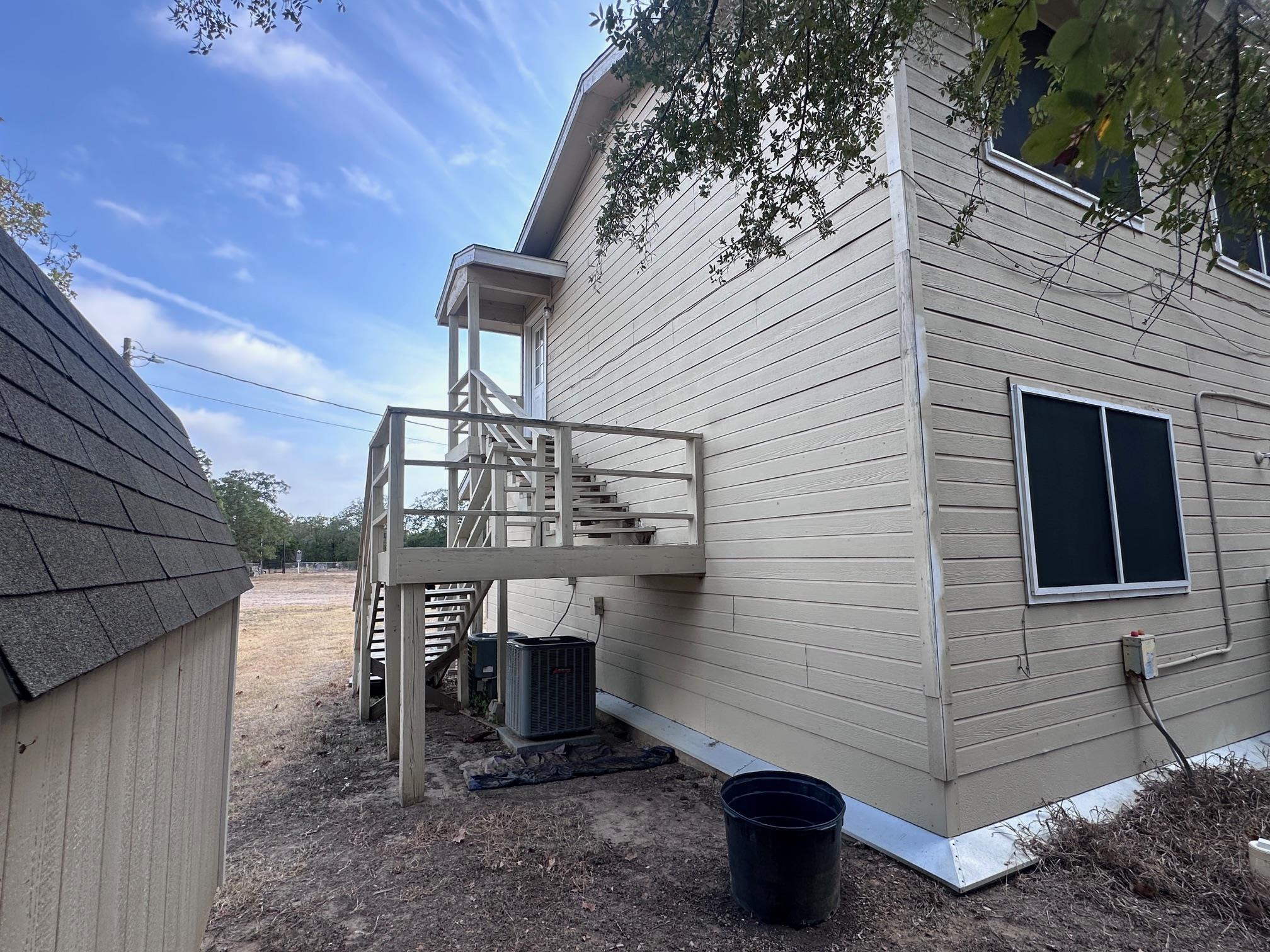 114 Thorne Rd # B, Cedar Creek, TX 78612