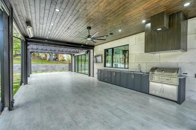 405 Bay West Blvd, Horseshoe Bay, TX 78657