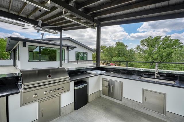 405 Bay West Blvd, Horseshoe Bay, TX 78657