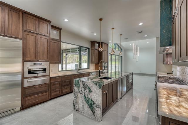 405 Bay West Blvd, Horseshoe Bay, TX 78657