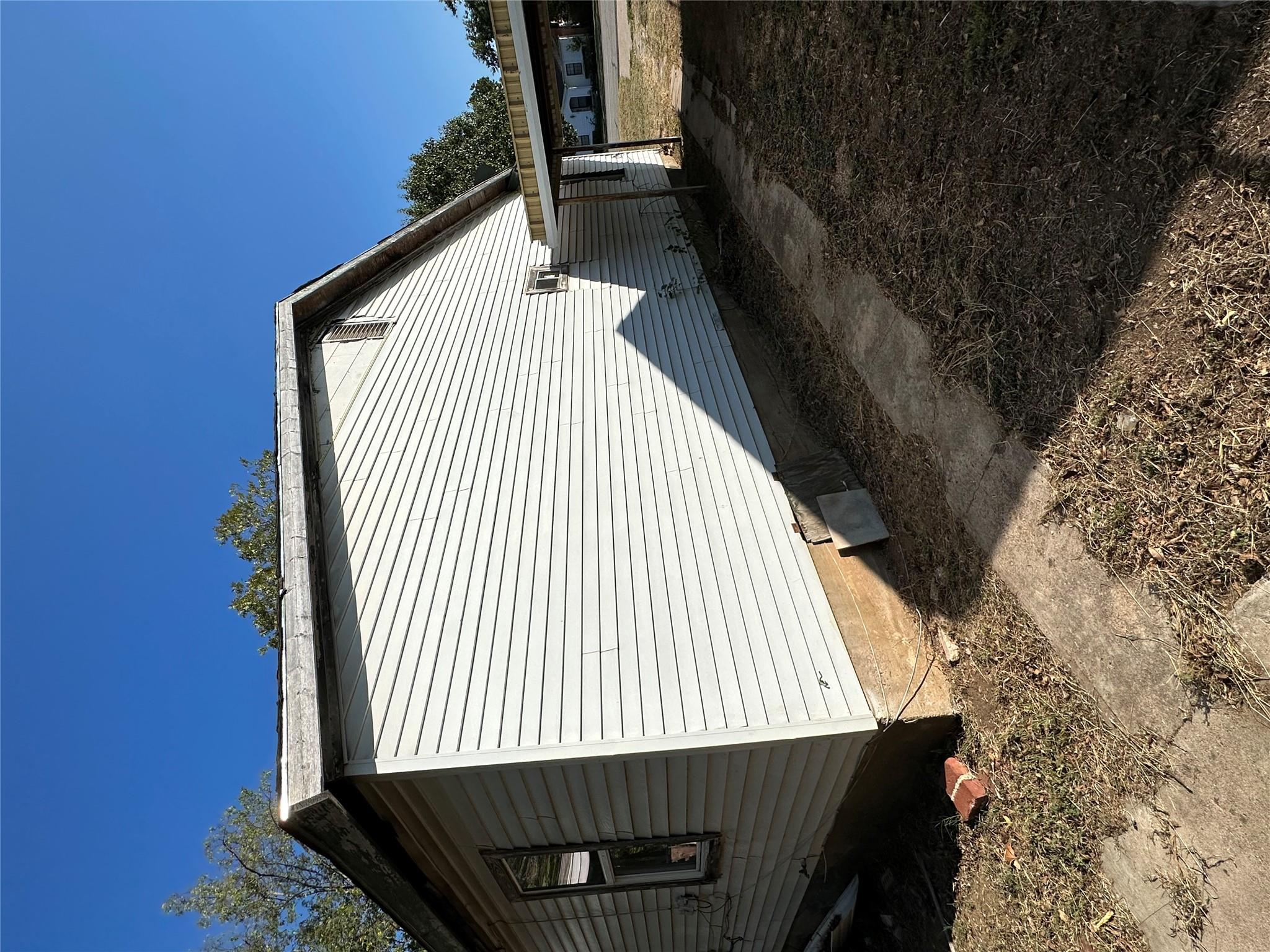 705 E Highway 82, Nocona, TX 76255