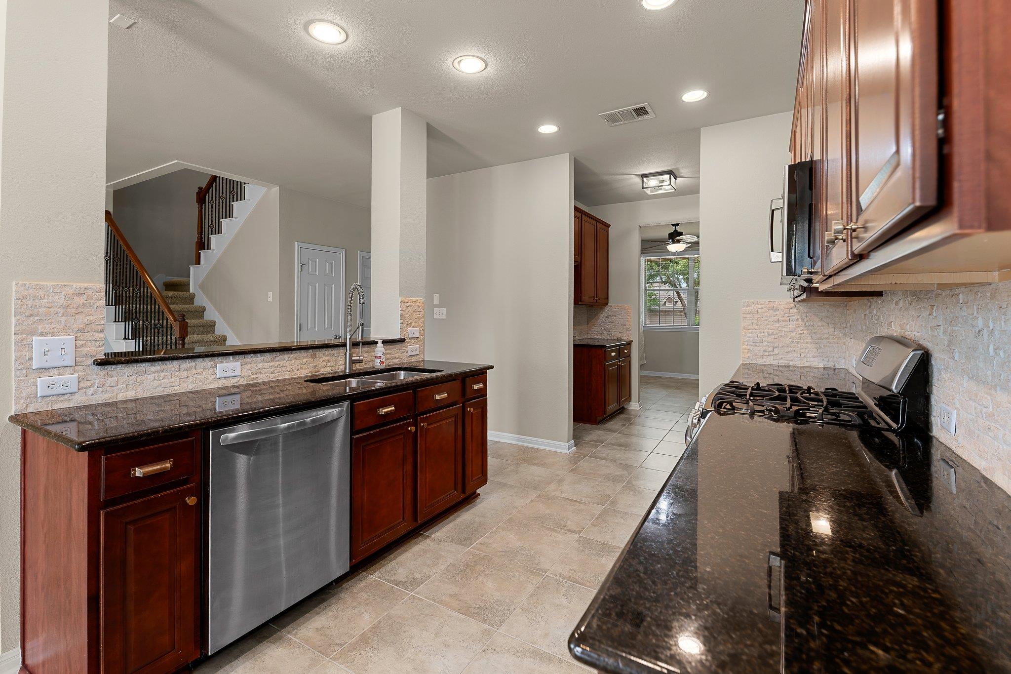 2813 Granite Hill Cv, Leander, TX 78641