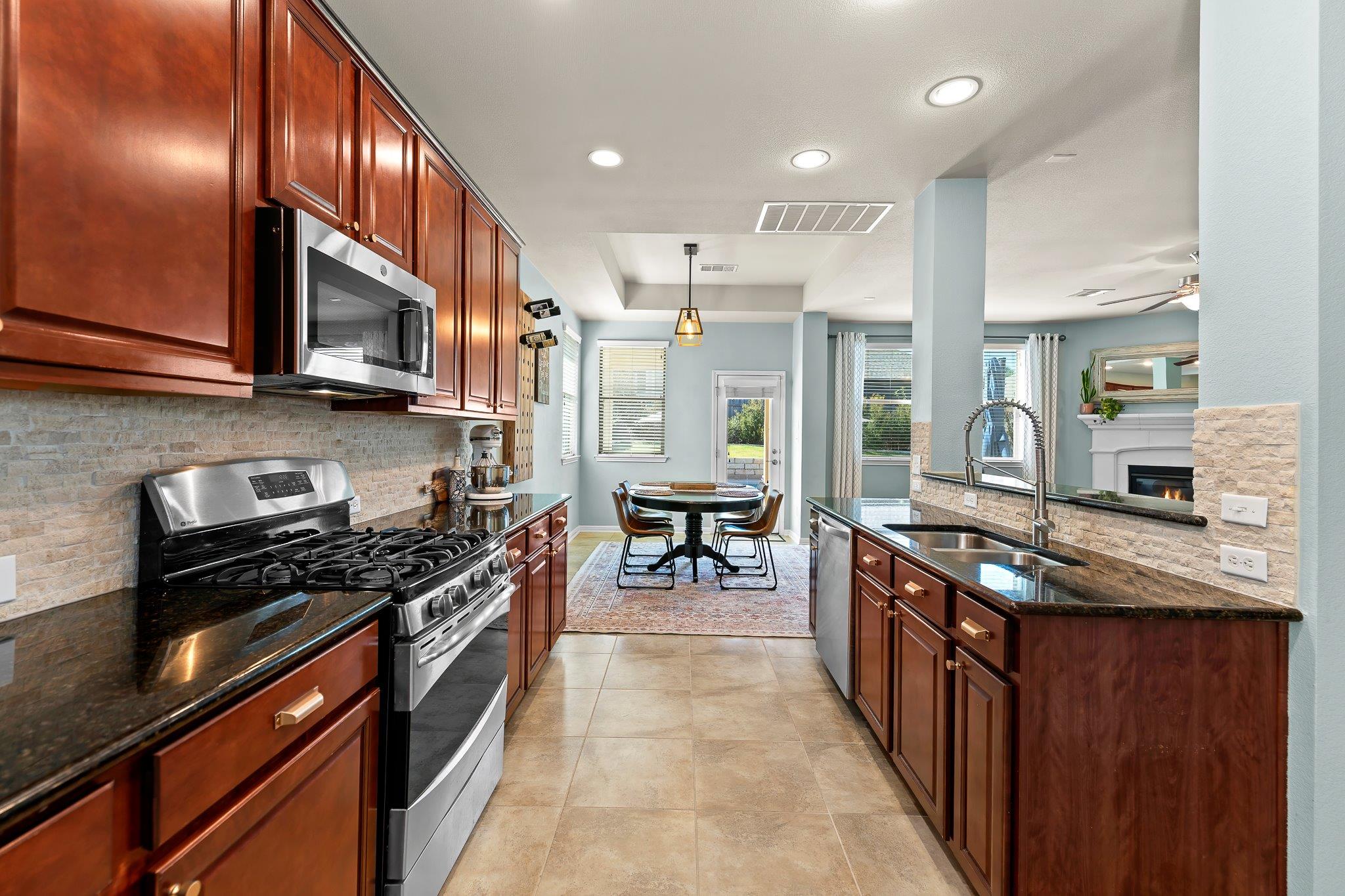 2813 Granite Hill Cv, Leander, TX 78641