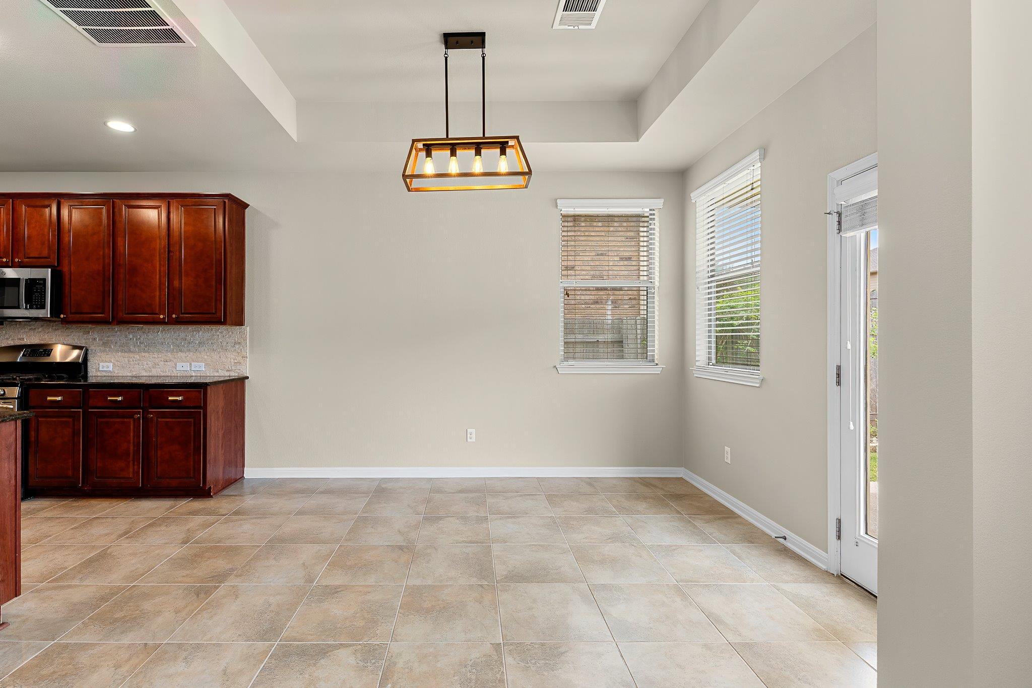 2813 Granite Hill Cv, Leander, TX 78641