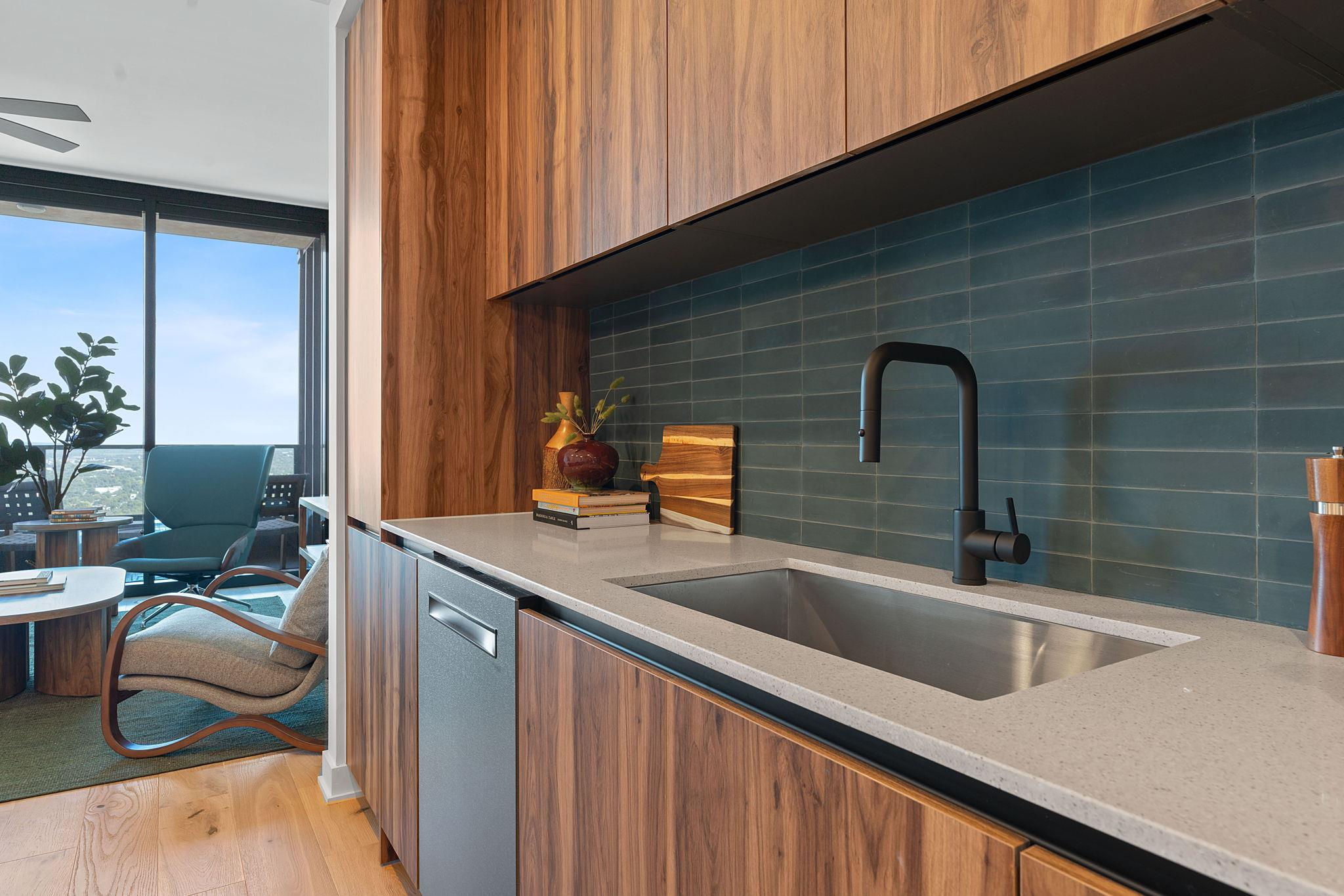 84 East Ave # 2105, Austin, TX 78701