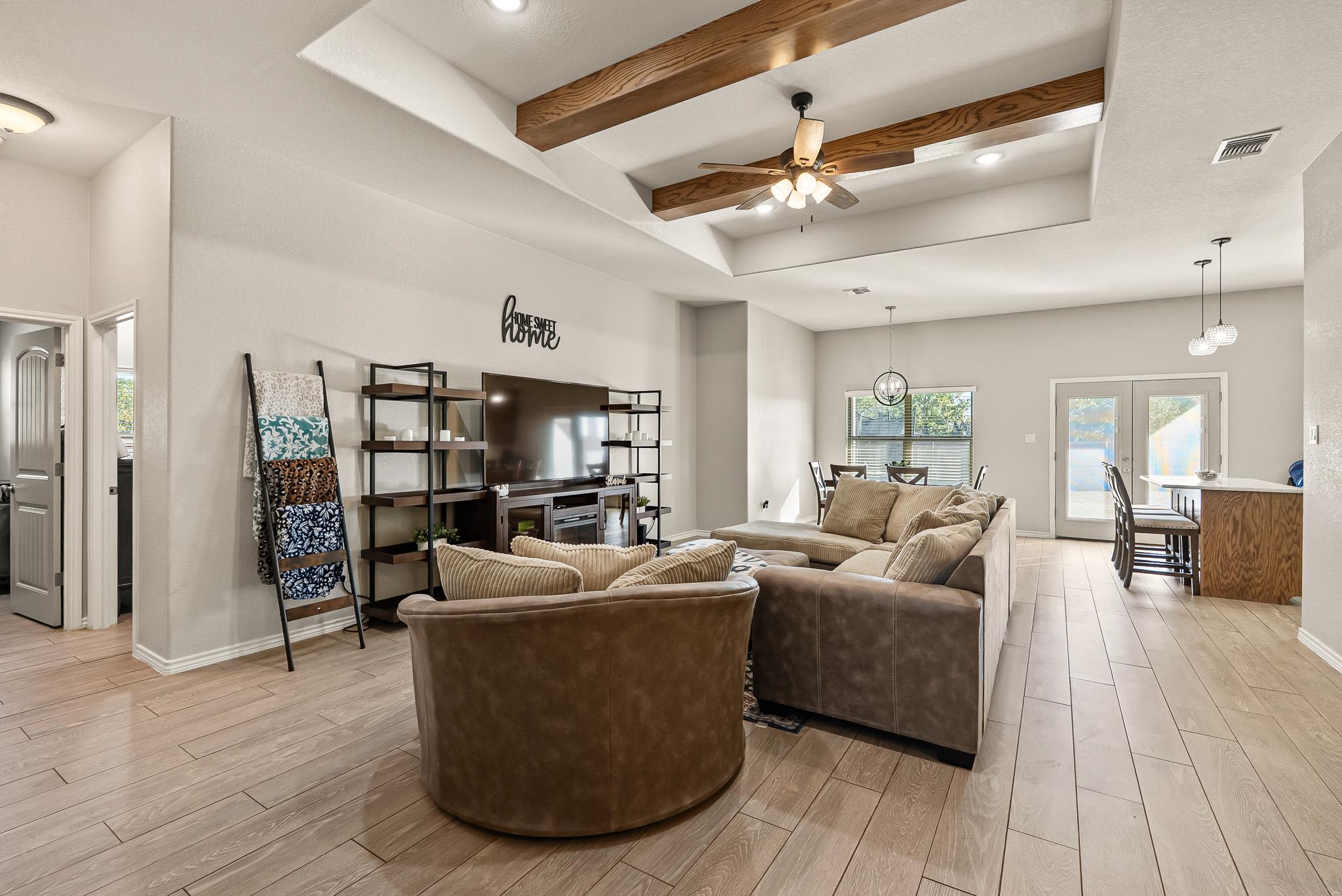 1015 Hickory Ln, Kempner, TX 76539