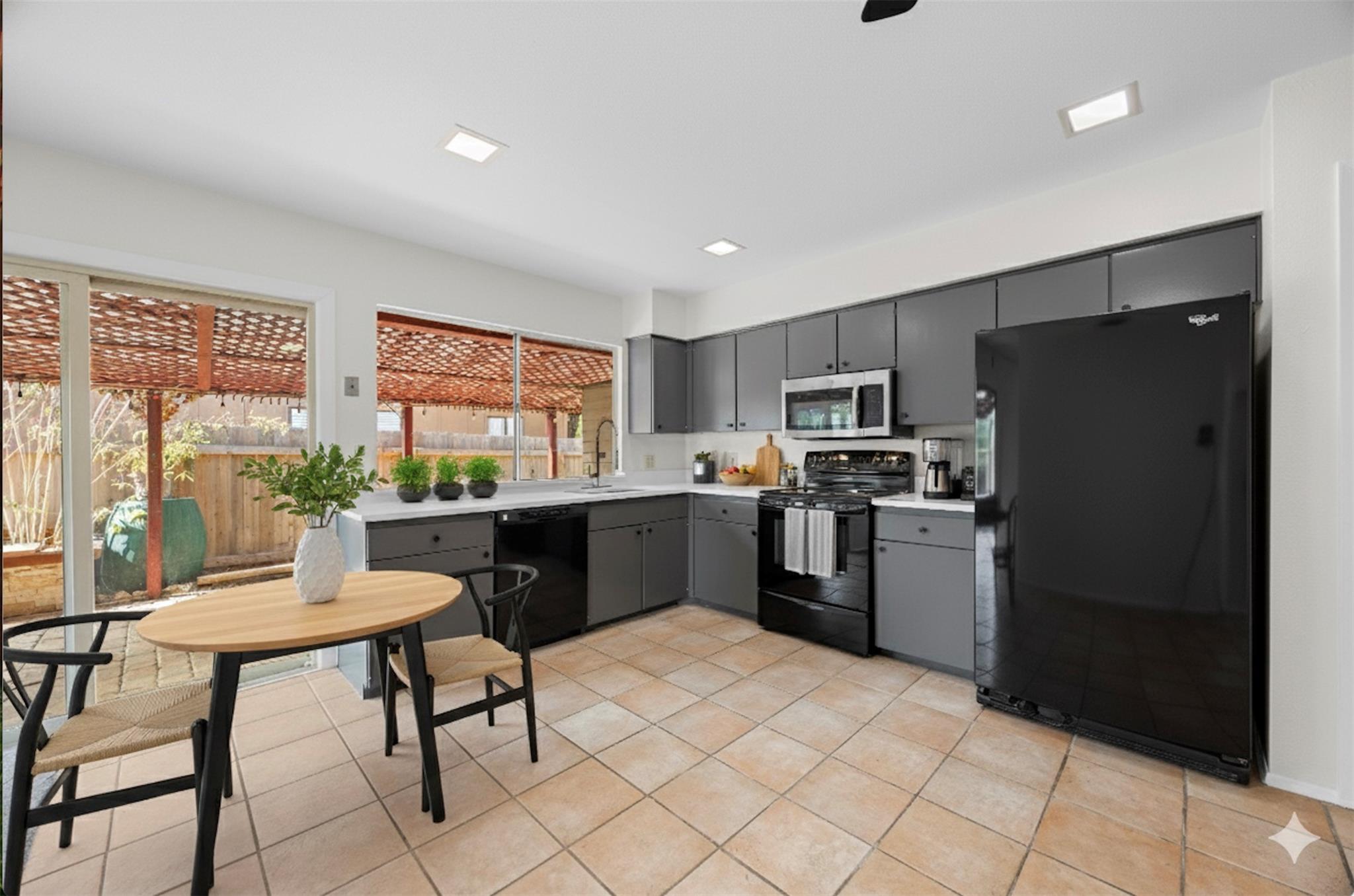 6608 Krollton Dr, Austin, TX 78745