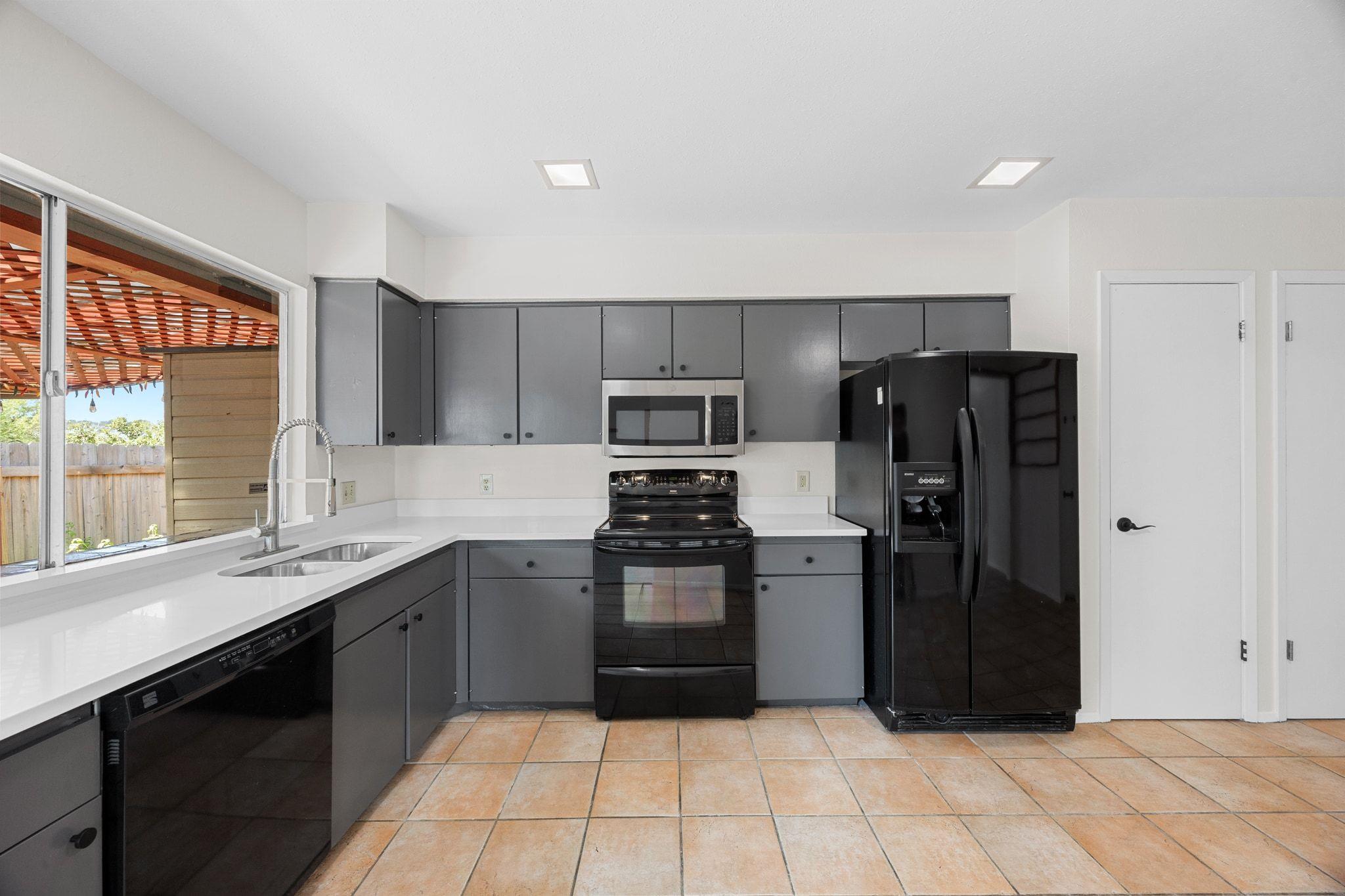 6608 Krollton Dr, Austin, TX 78745