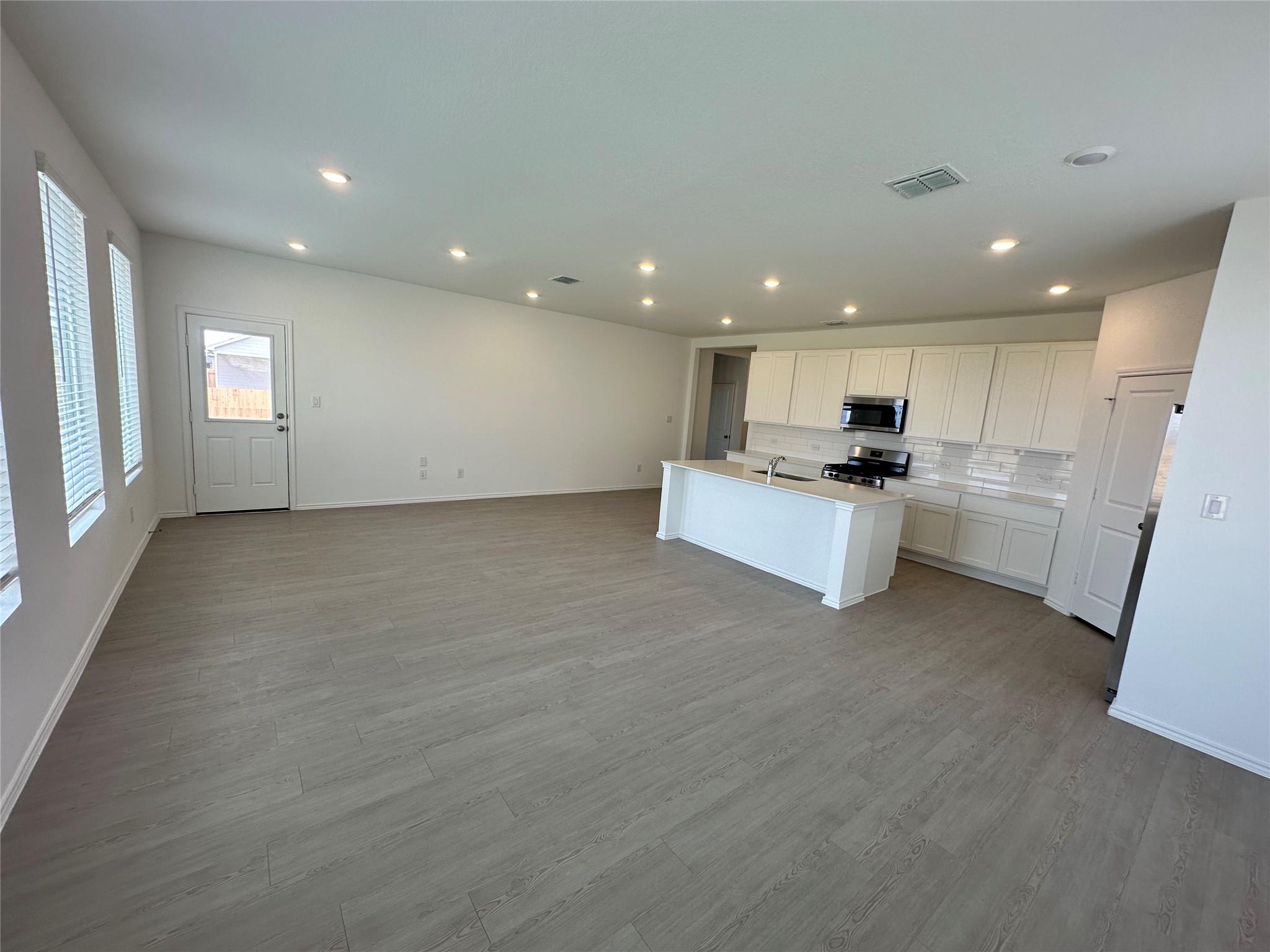 281 Seven Seas Dr, Kyle, TX 78640