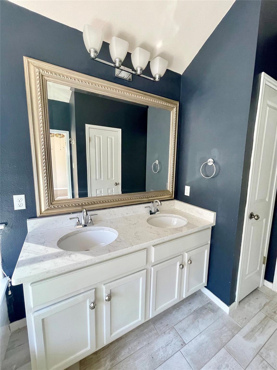 7008 Auckland Dr, Austin, TX 78749