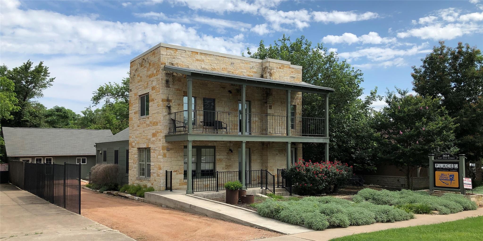304 E Main St, Round Rock, TX 78664