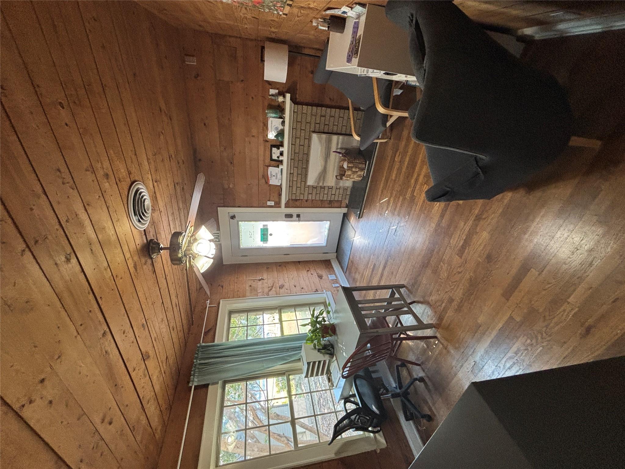 304 E Main St, Round Rock, TX 78664