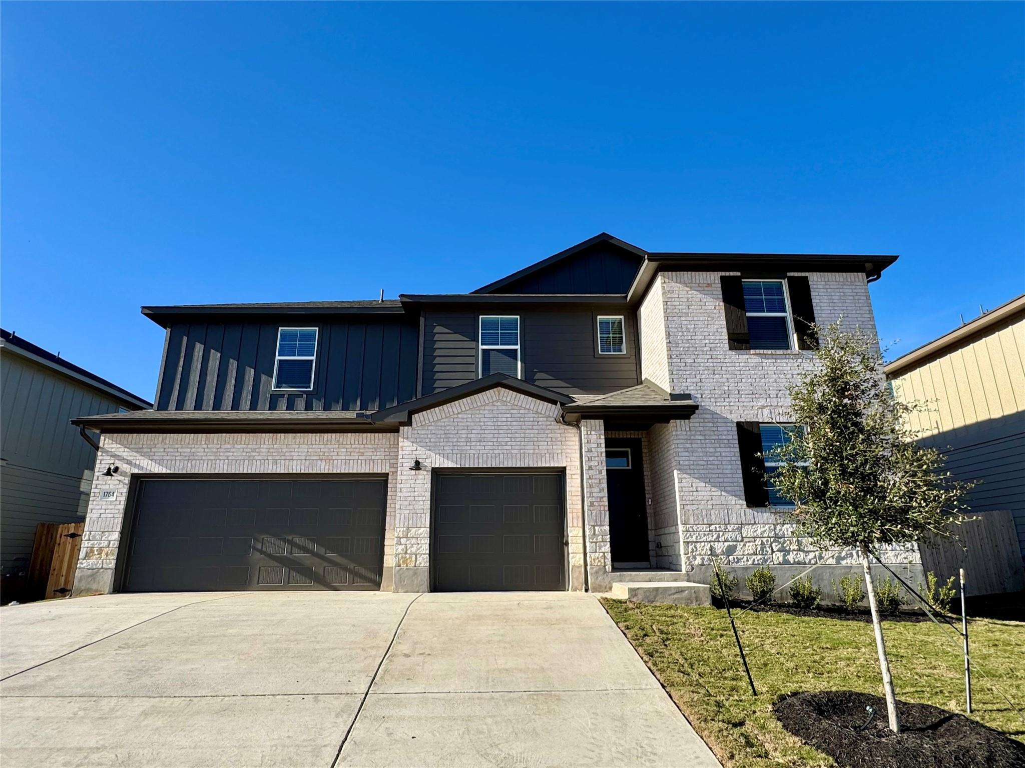 1764 South Main St, Kyle, TX 78640