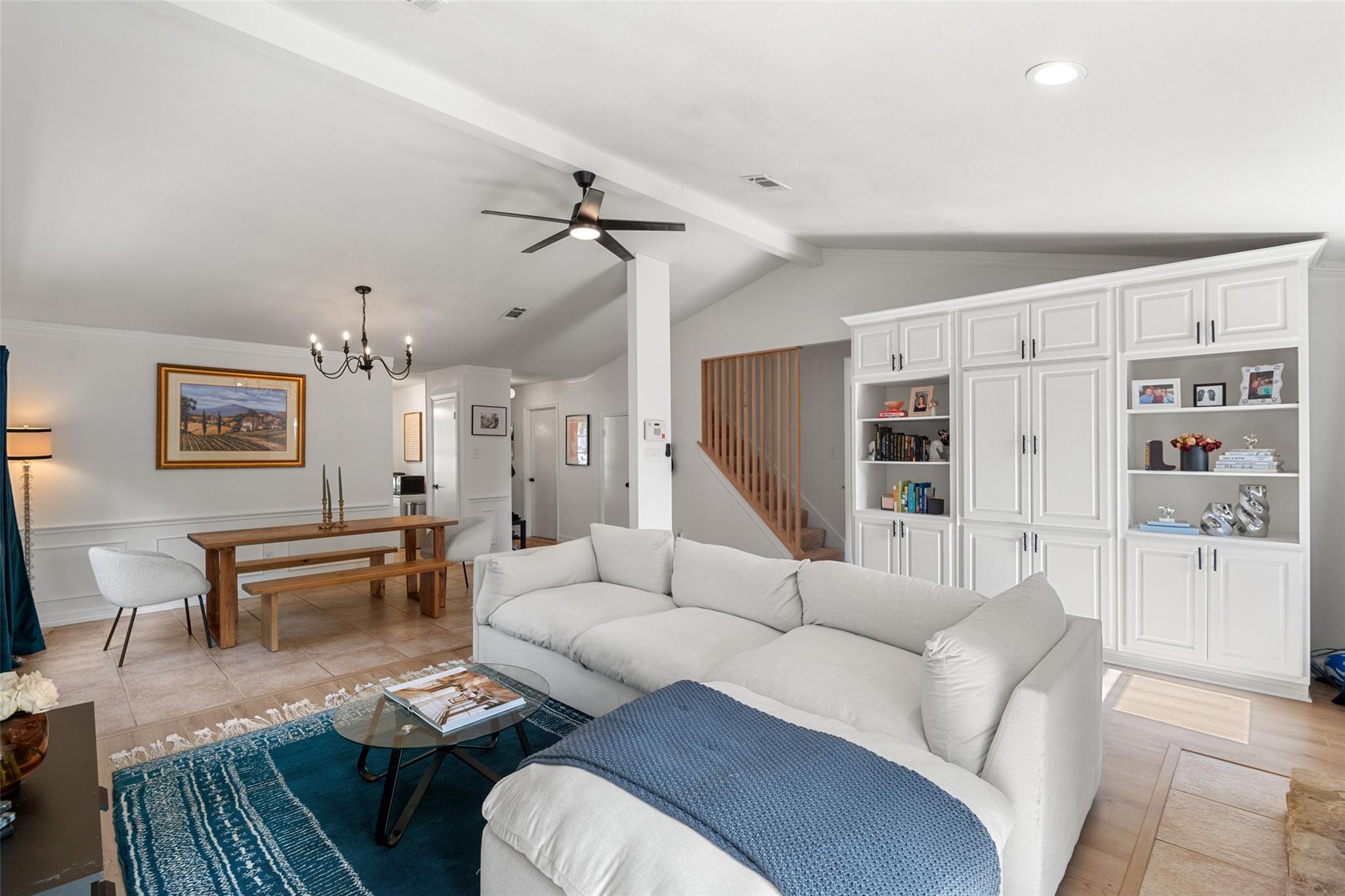 9833 Briar Ridge Dr, Austin, TX 78748