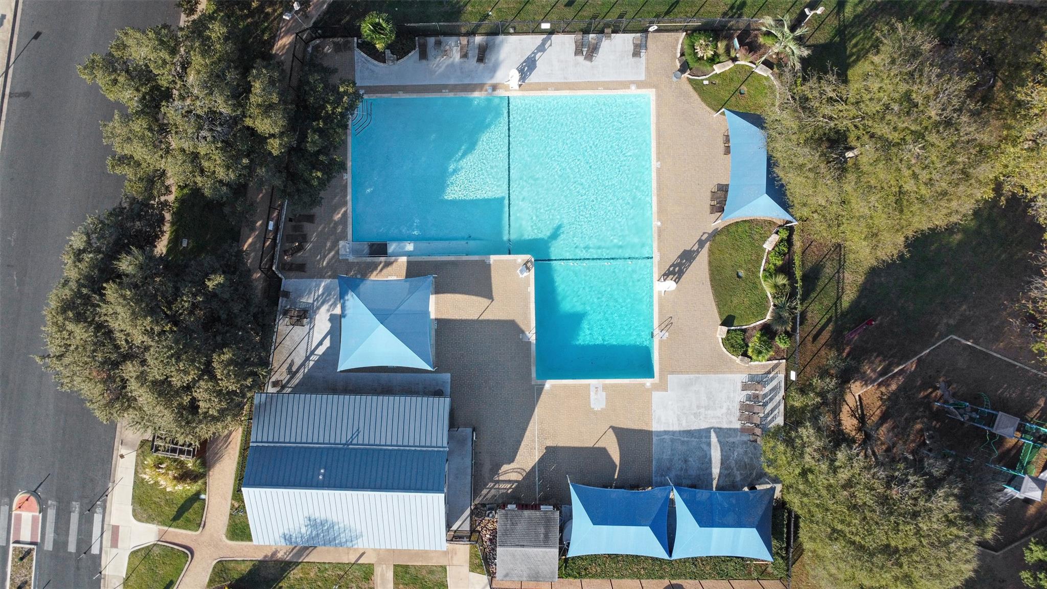 9833 Briar Ridge Dr, Austin, TX 78748