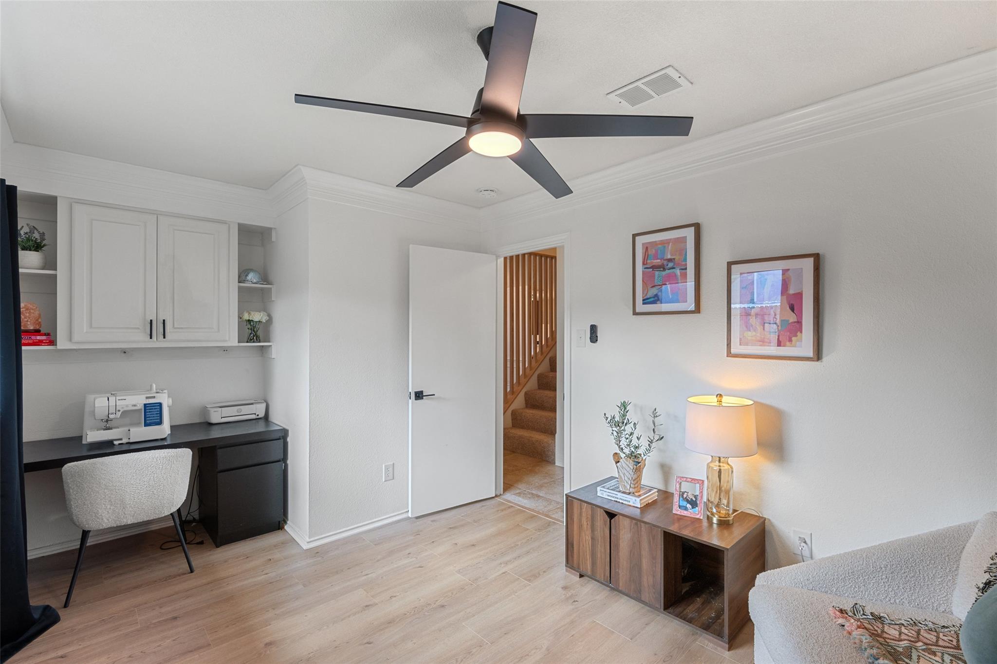 9833 Briar Ridge Dr, Austin, TX 78748