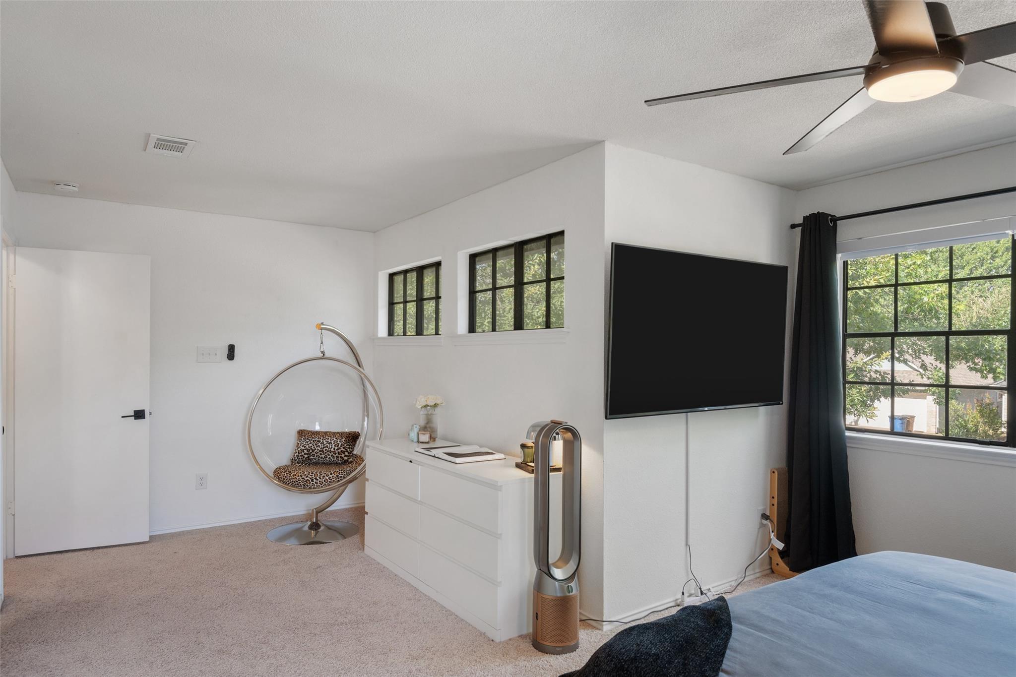 9833 Briar Ridge Dr, Austin, TX 78748