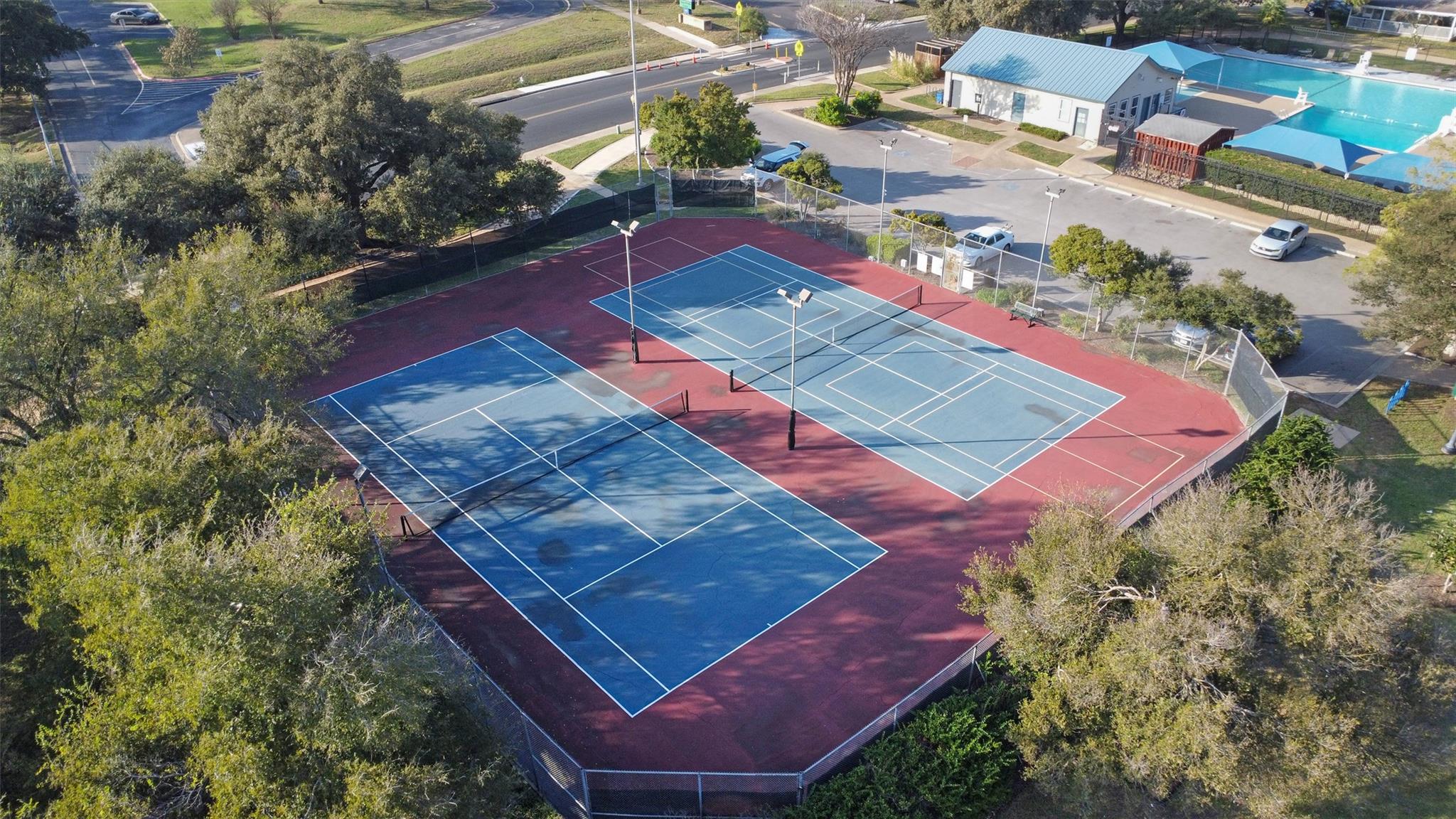 9833 Briar Ridge Dr, Austin, TX 78748