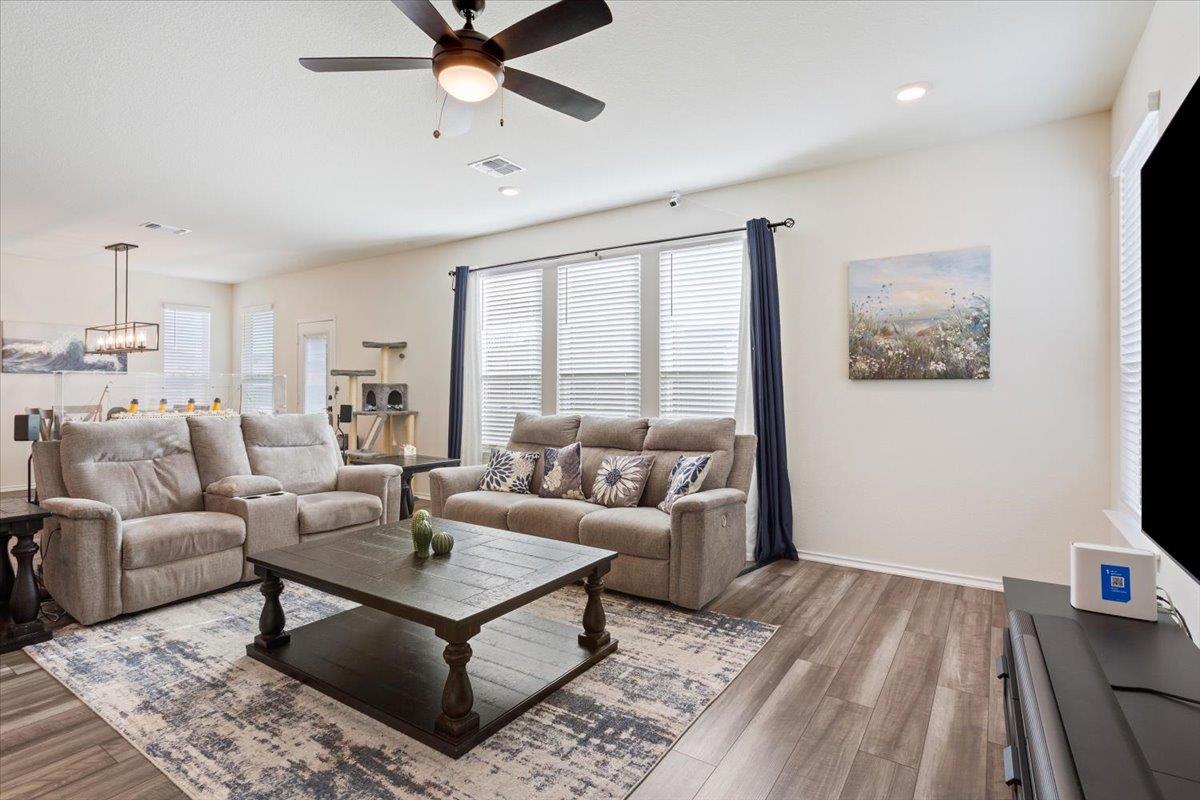 1351 Long Creek Ln, Belton, TX 76513