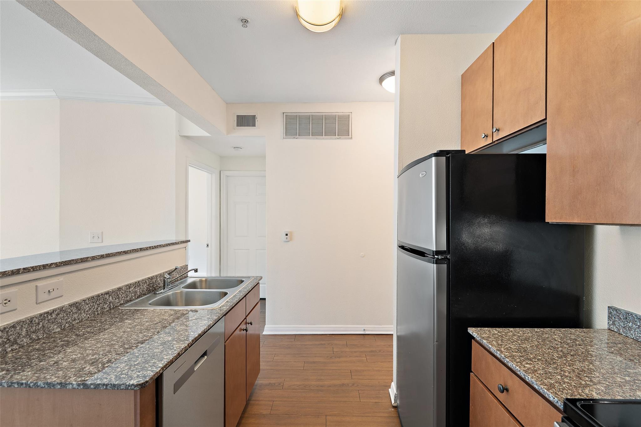 2502 Leon St # 417, Austin, TX 78705