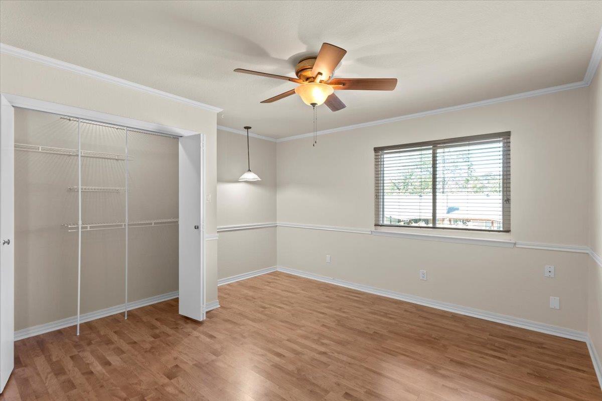 102 Bonwood Dr, Round Rock, TX 78681