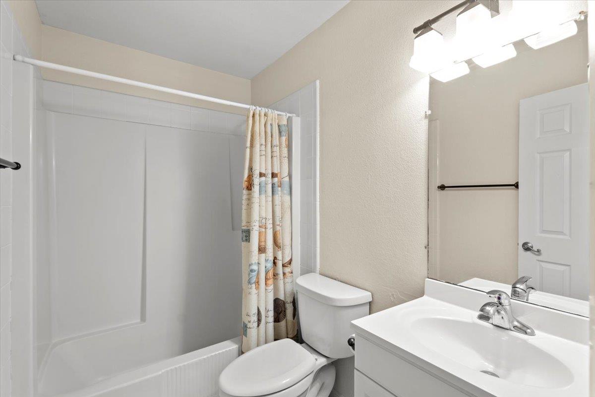 102 Bonwood Dr, Round Rock, TX 78681