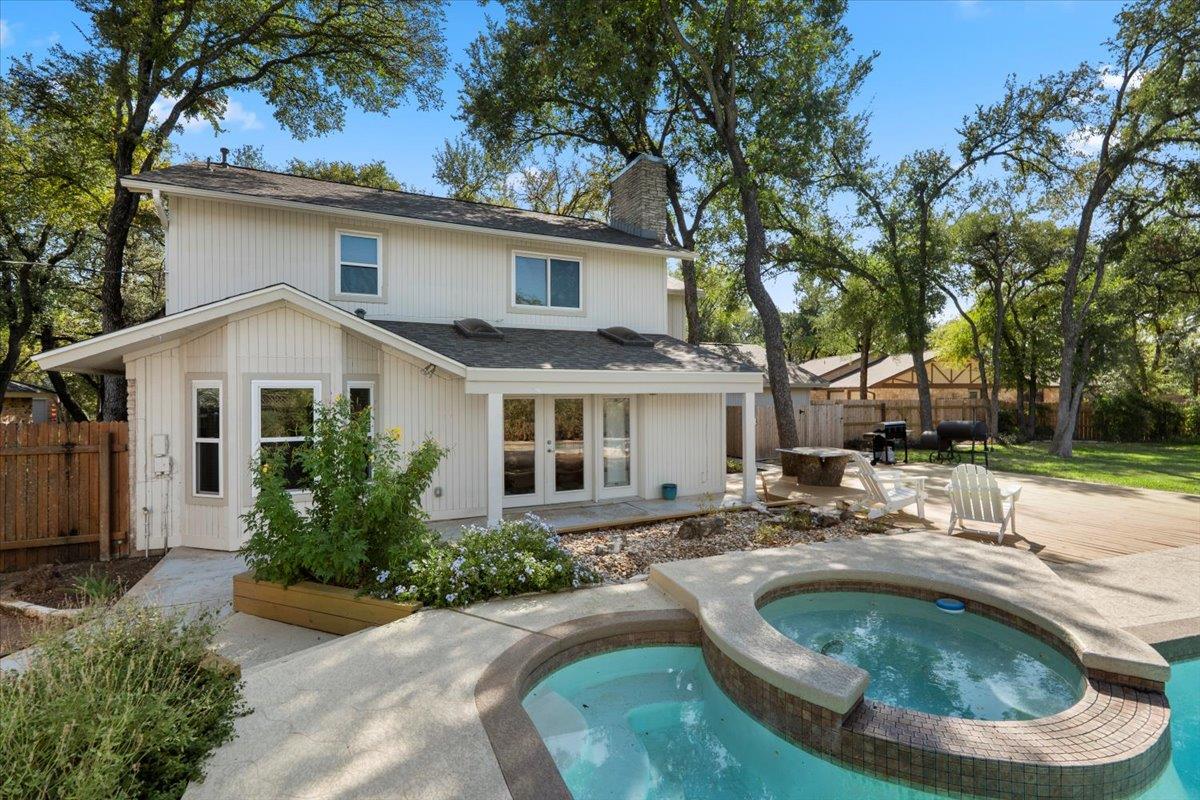 102 Bonwood Dr, Round Rock, TX 78681