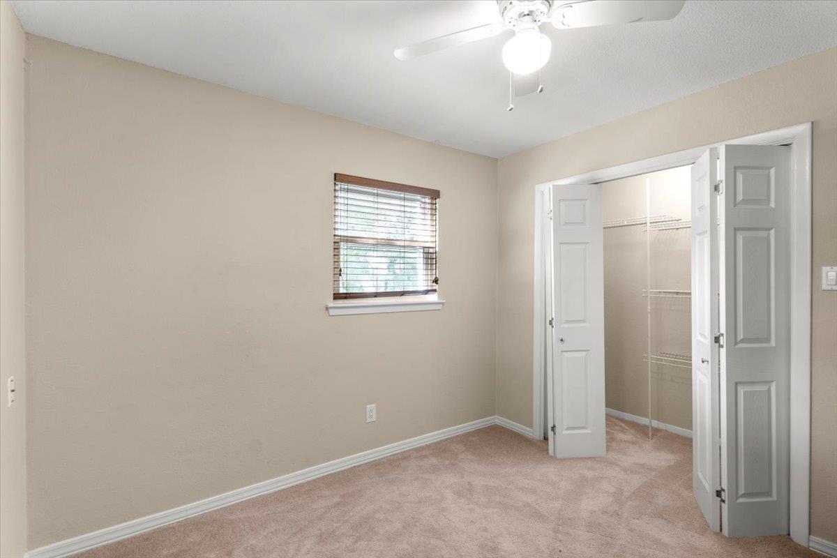 102 Bonwood Dr, Round Rock, TX 78681