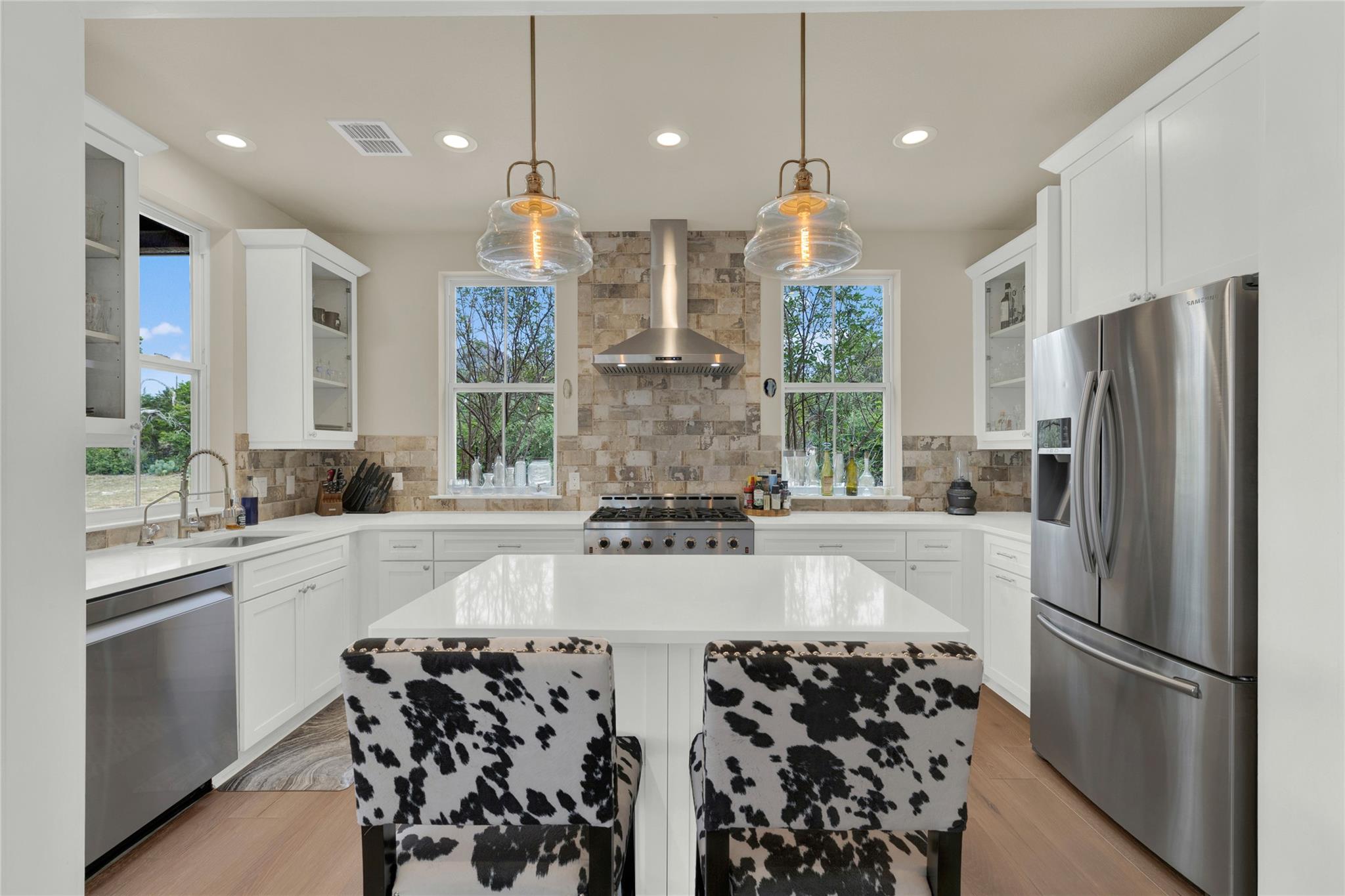 232 Freedom St NW, Fischer, TX 78623