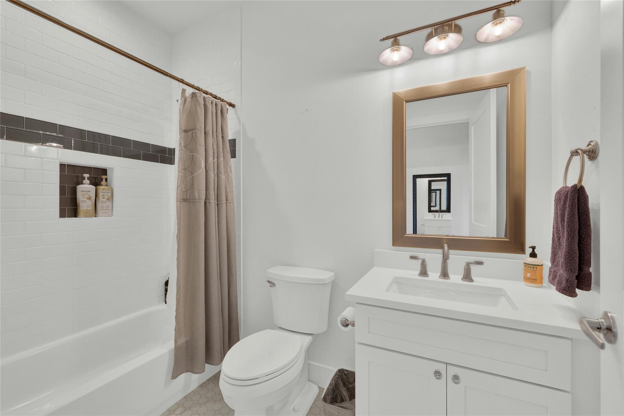 232 Freedom St NW, Fischer, TX 78623