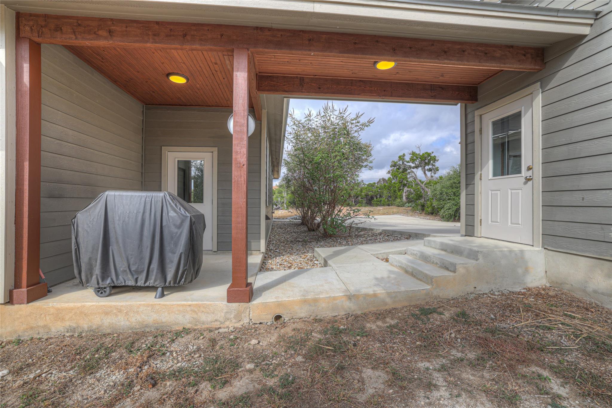 232 Freedom St NW, Fischer, TX 78623