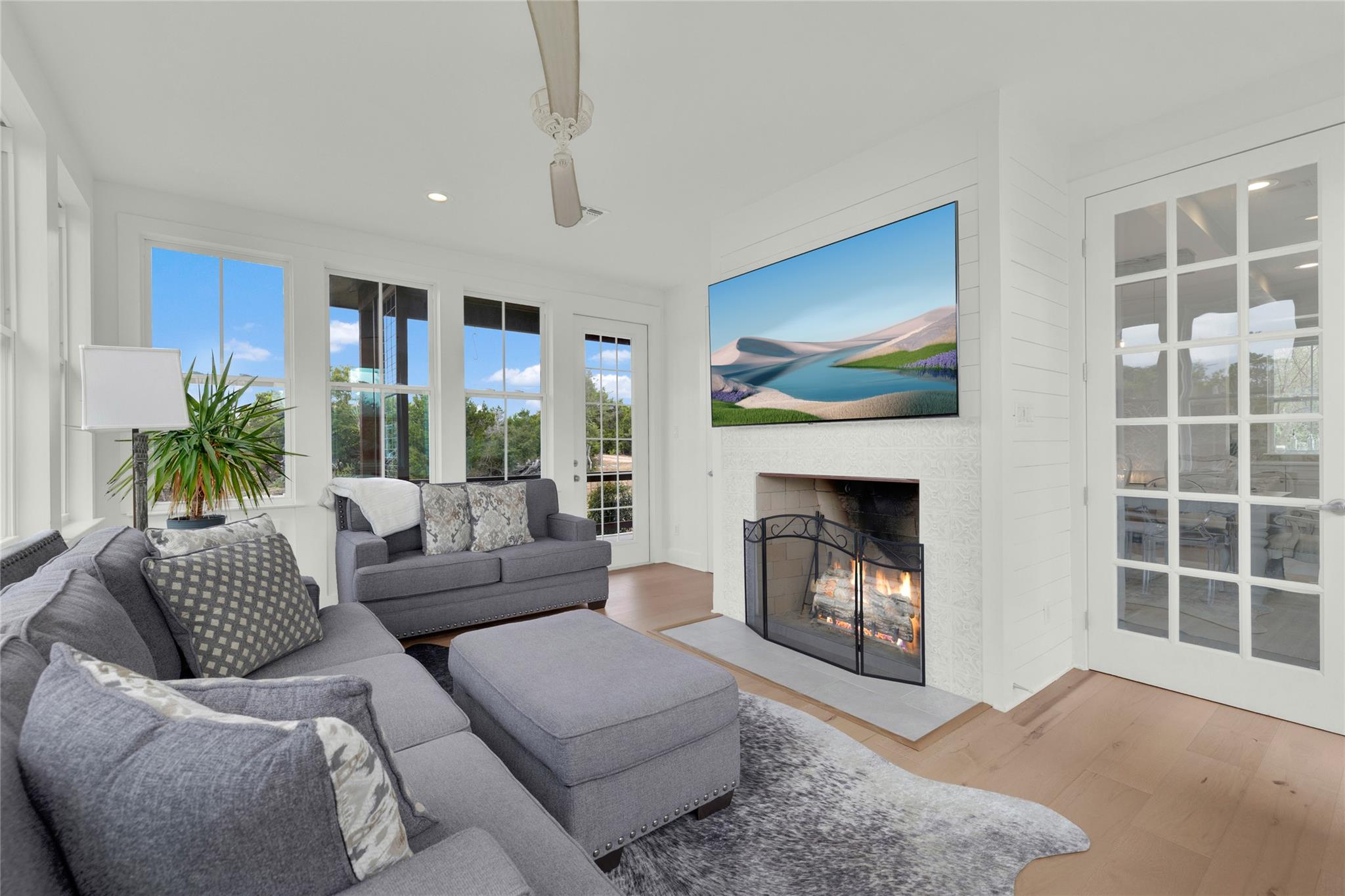 232 Freedom St NW, Fischer, TX 78623