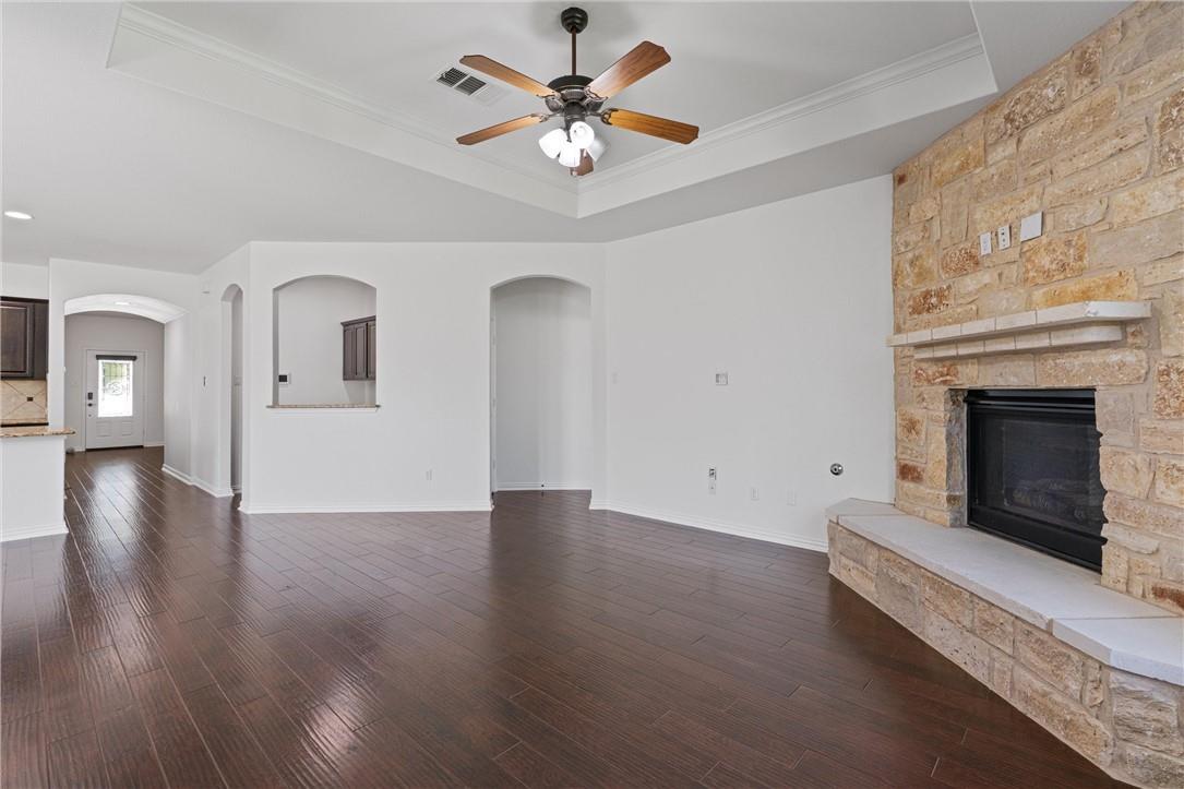 1900 Elaina Loop, Leander, TX 78641