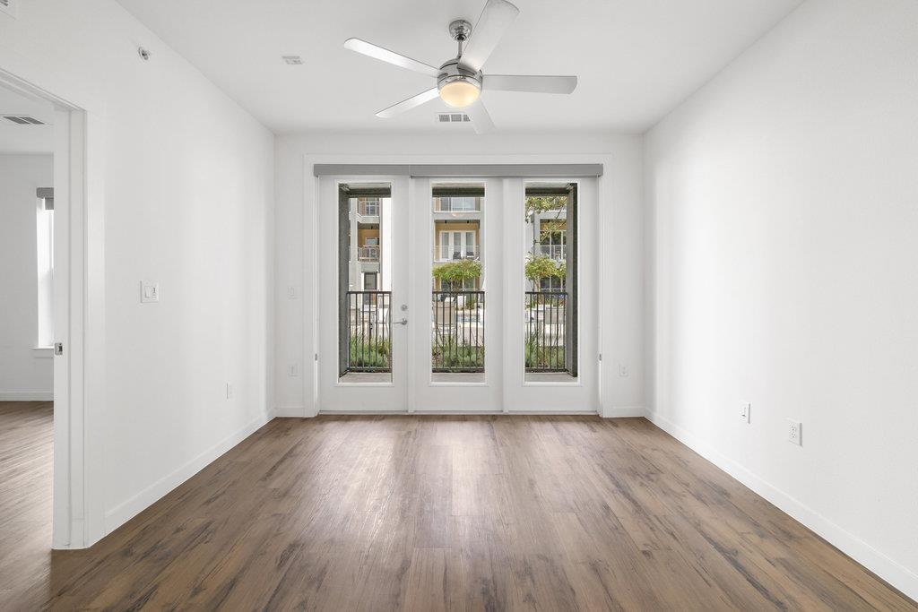 4801 Springdale Rd # 1106, Austin, TX 78723