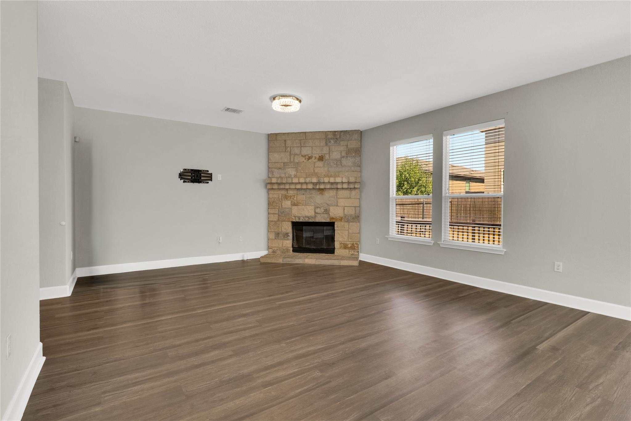 900 Sawbuck Dr, Pflugerville, TX 78660