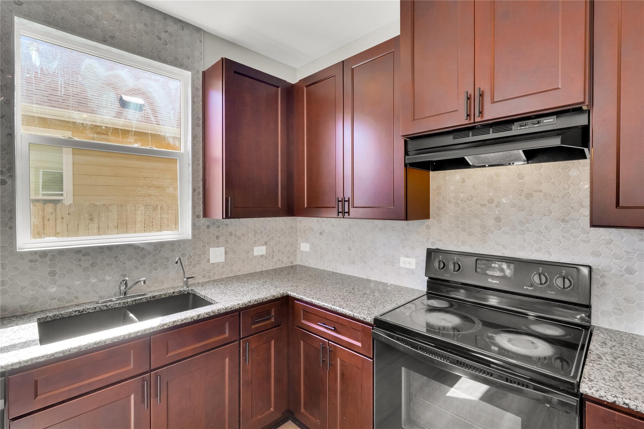 900 Sawbuck Dr, Pflugerville, TX 78660