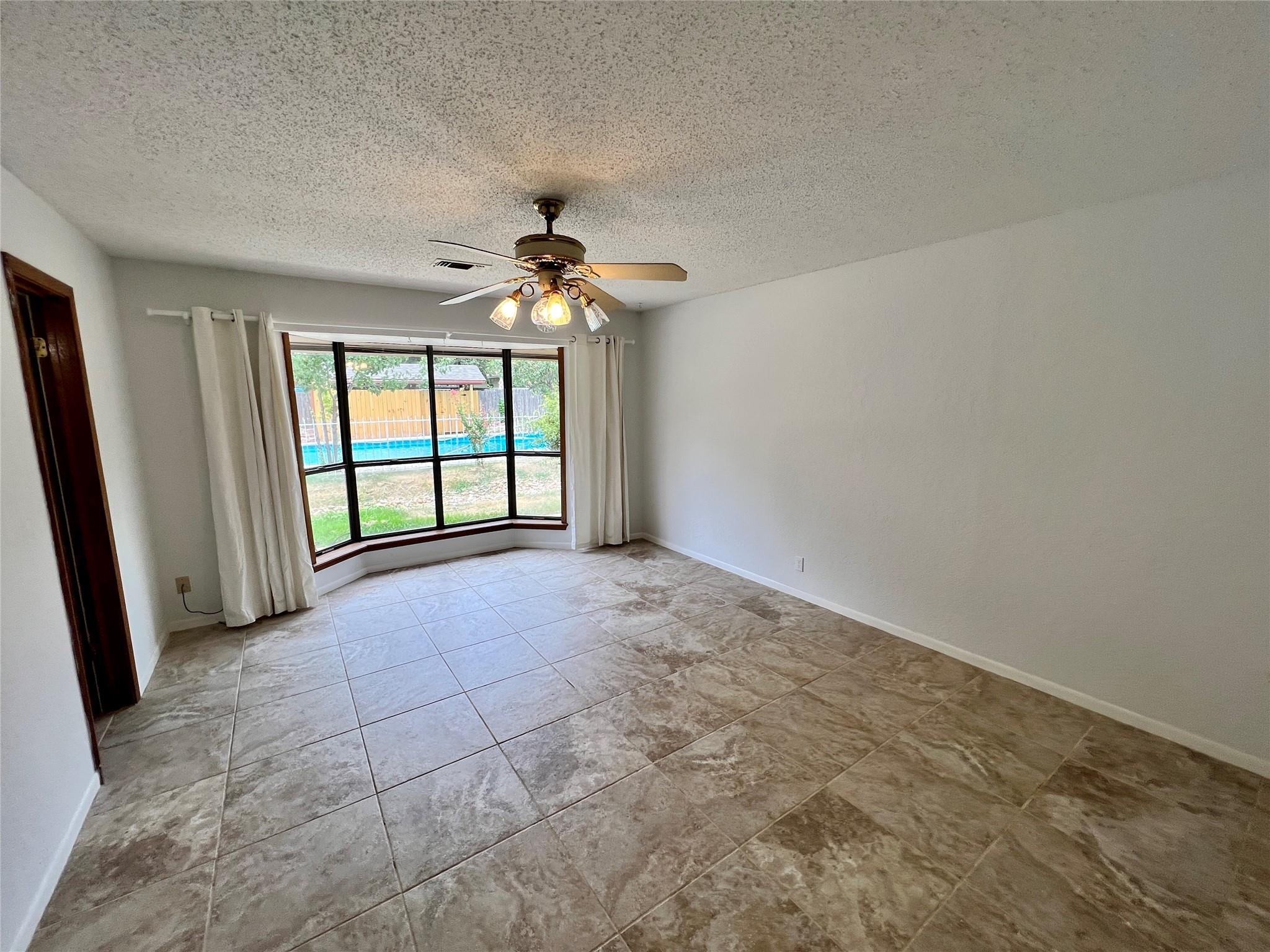 1602 Yokley Rd, Rockdale, TX 76567