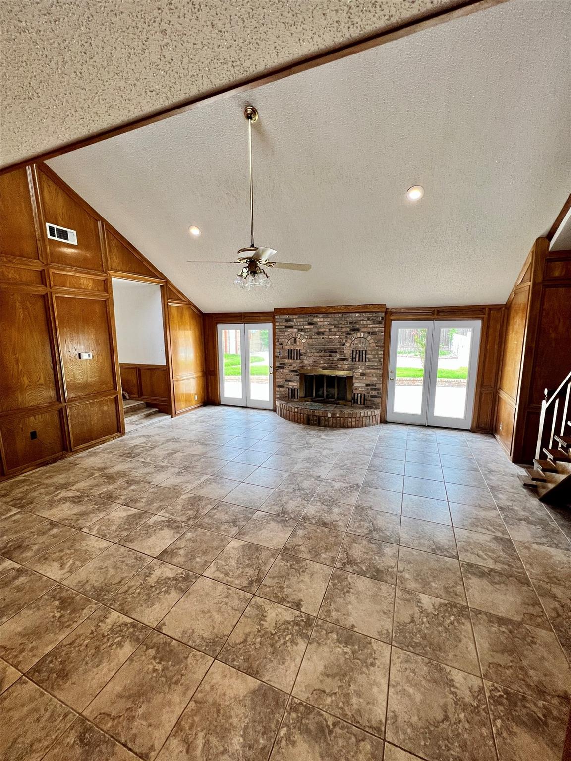 1602 Yokley Rd, Rockdale, TX 76567