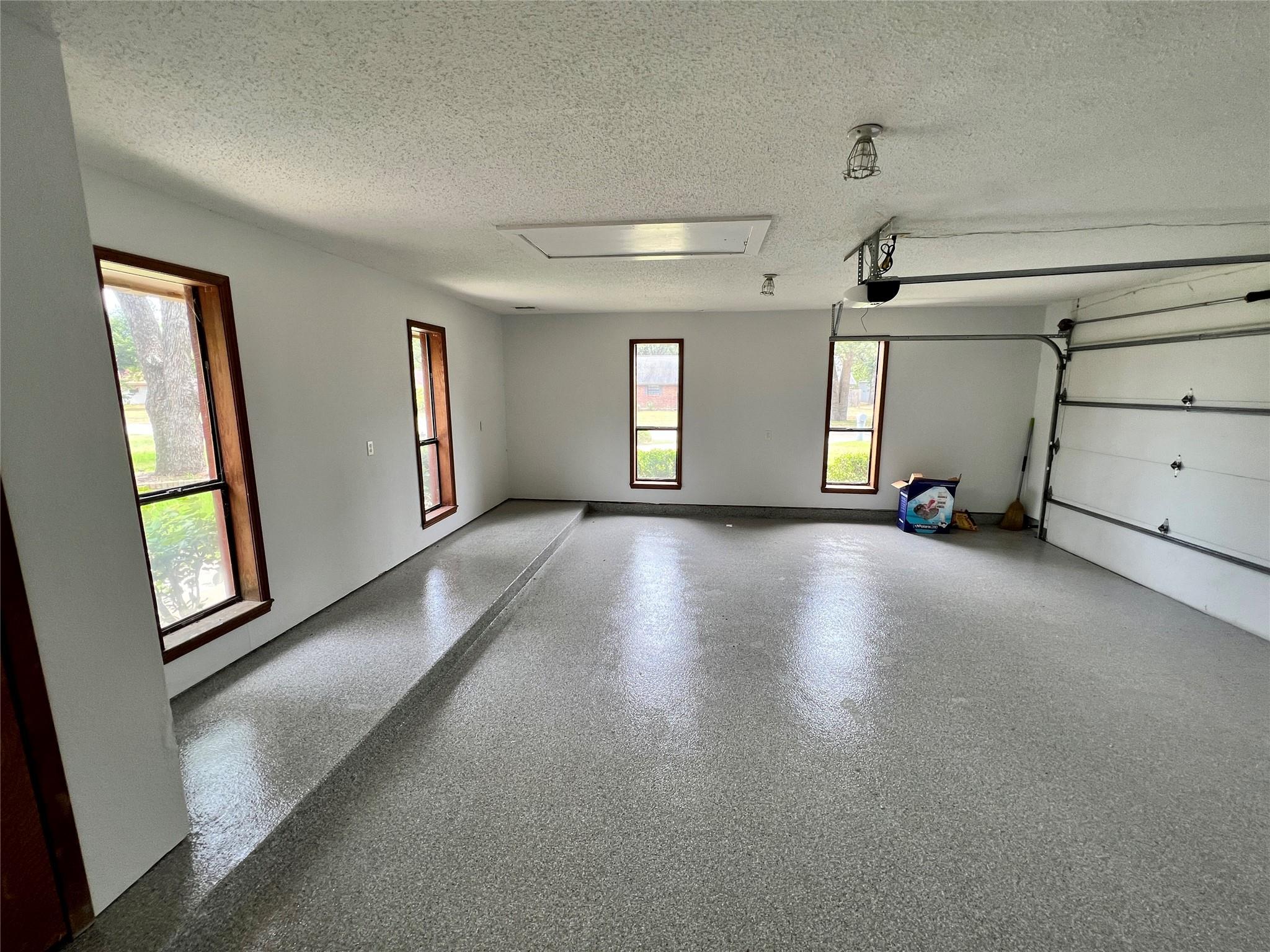 1602 Yokley Rd, Rockdale, TX 76567