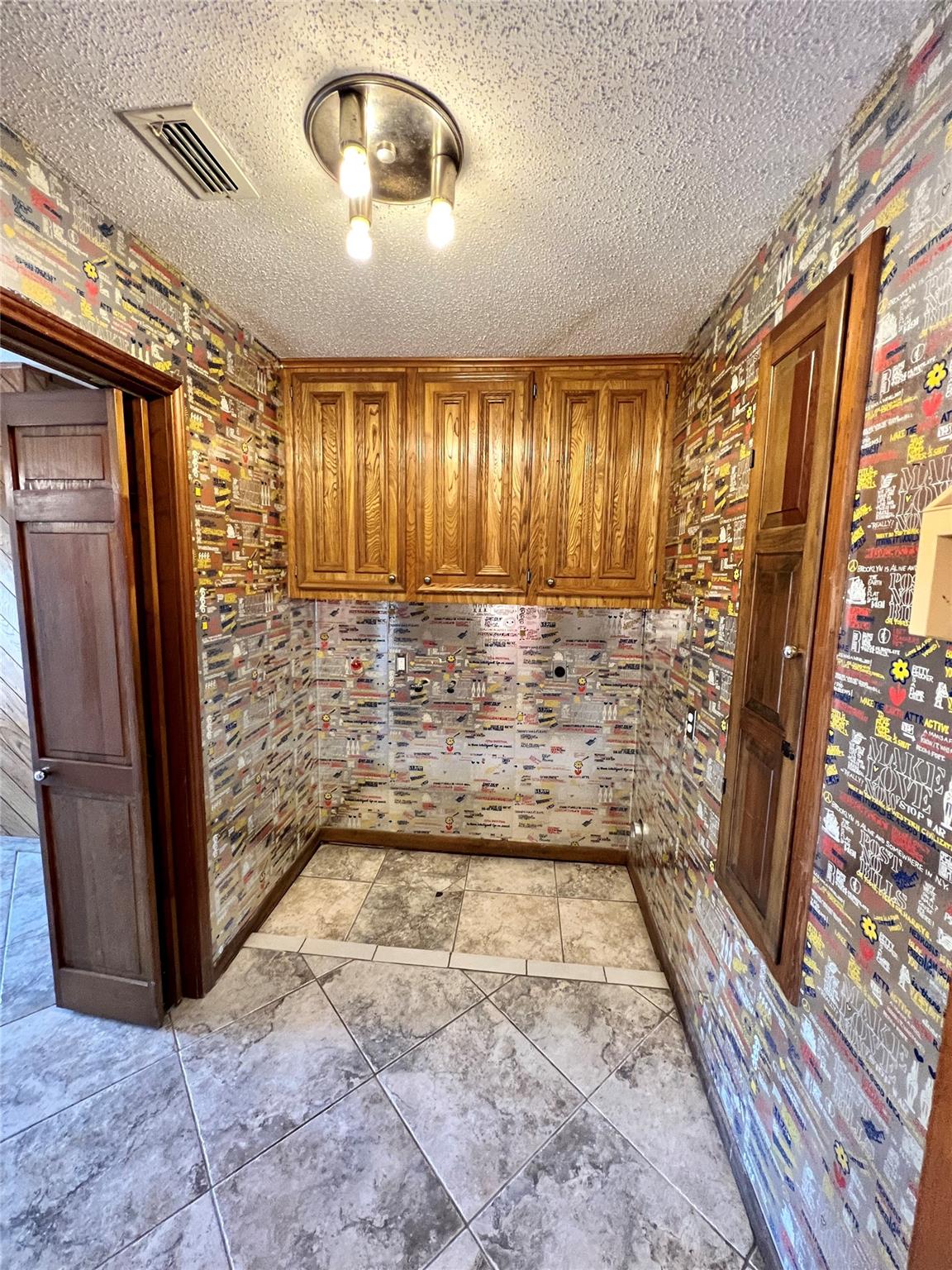 1602 Yokley Rd, Rockdale, TX 76567