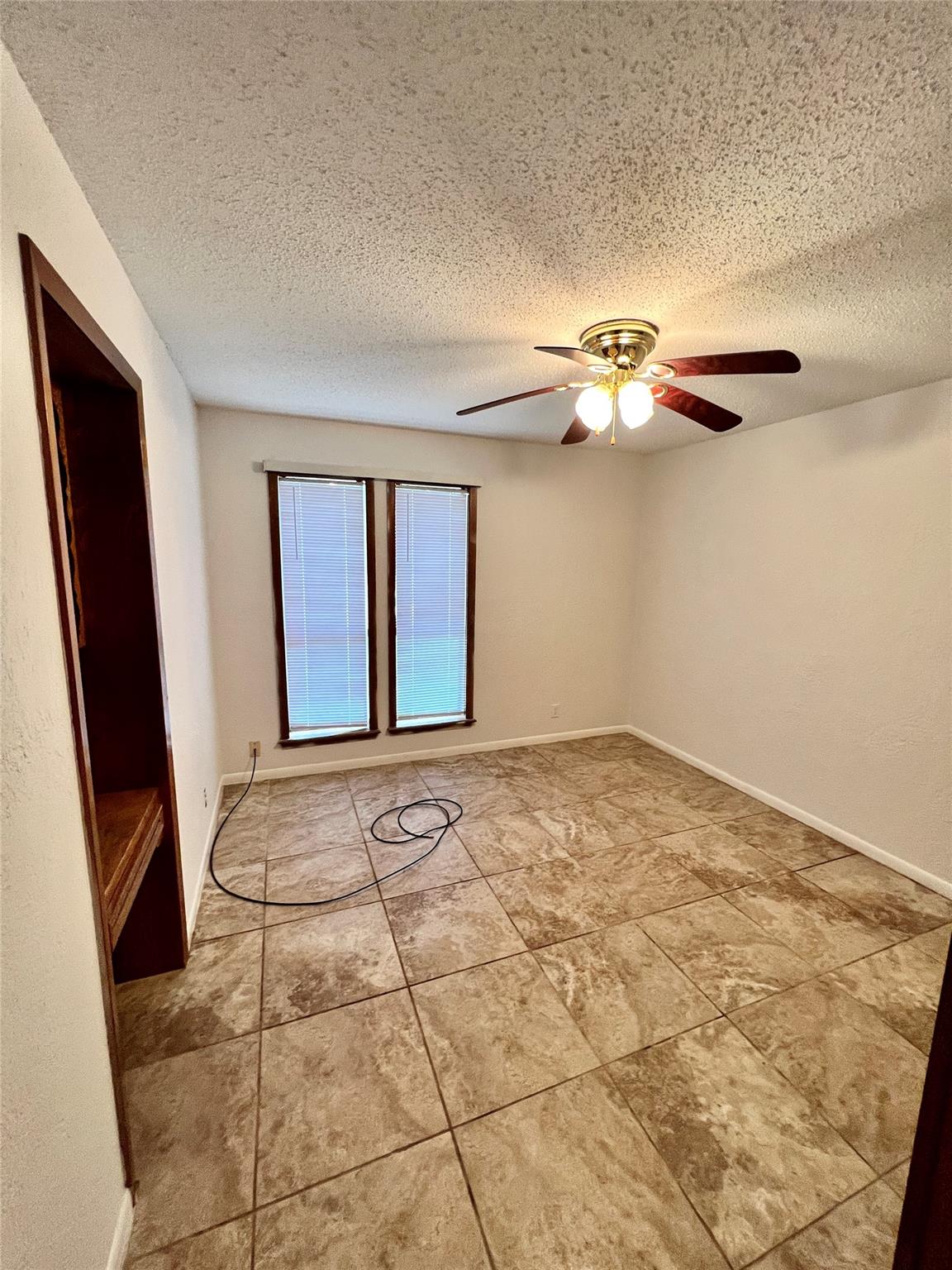 1602 Yokley Rd, Rockdale, TX 76567