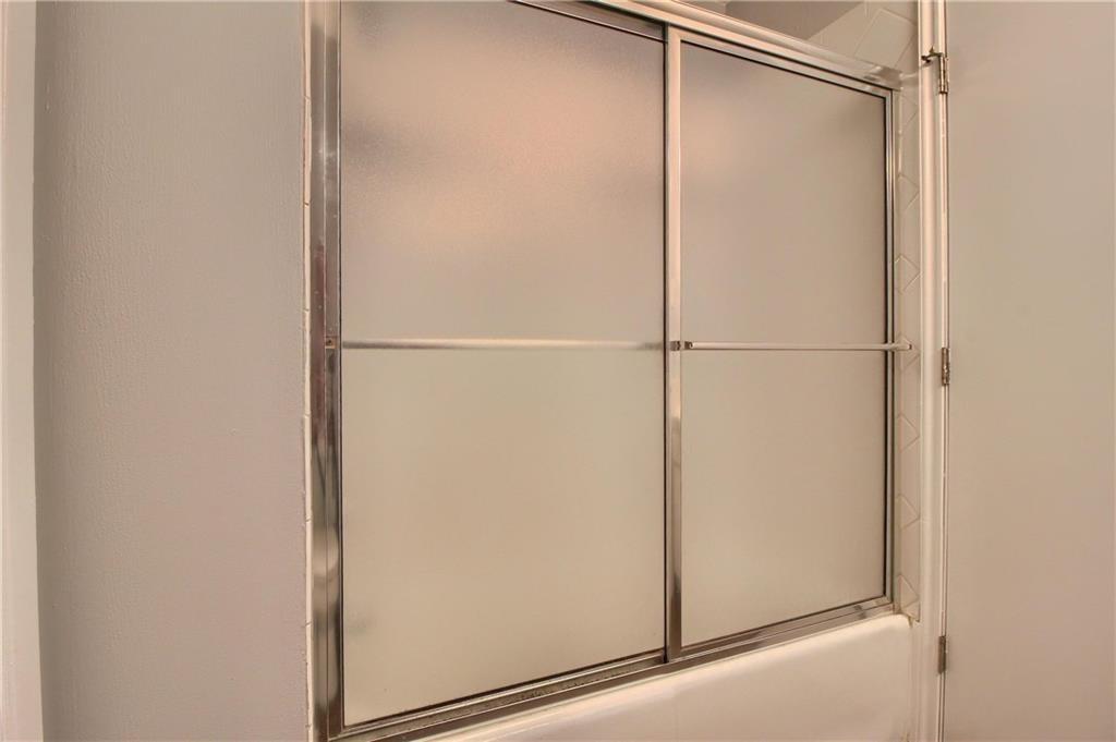 2122 Hancock Dr # 105, Austin, TX 78756