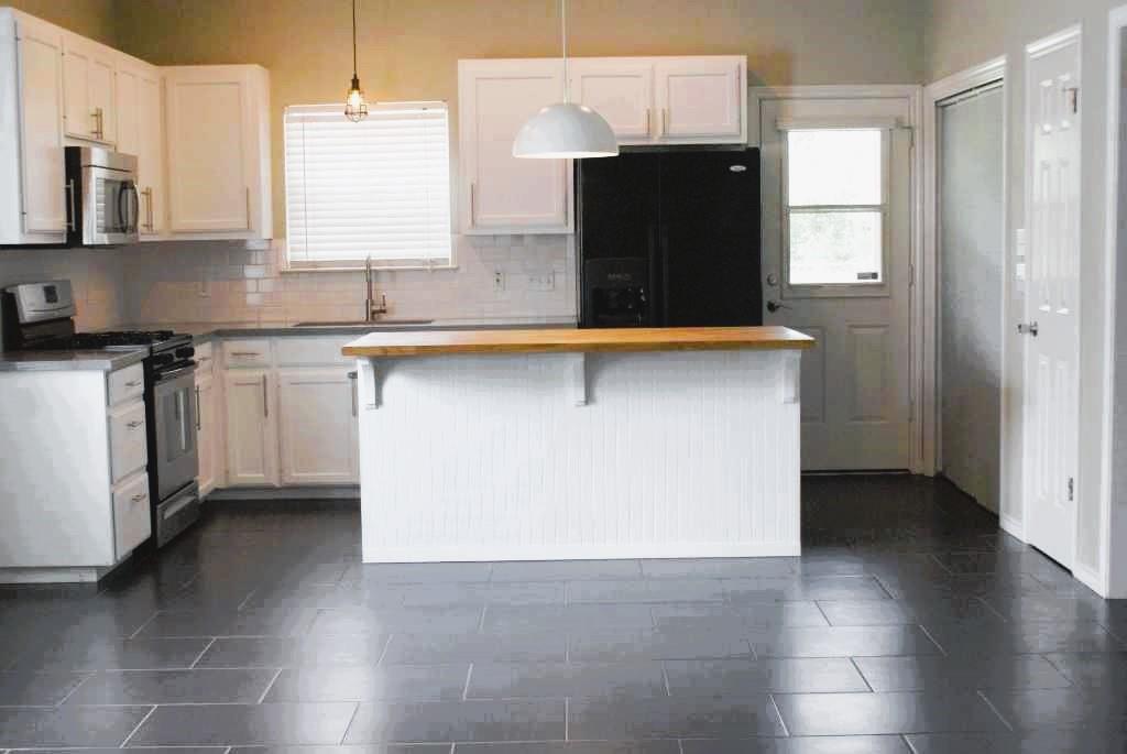 1704 S College St, Georgetown, TX 78626