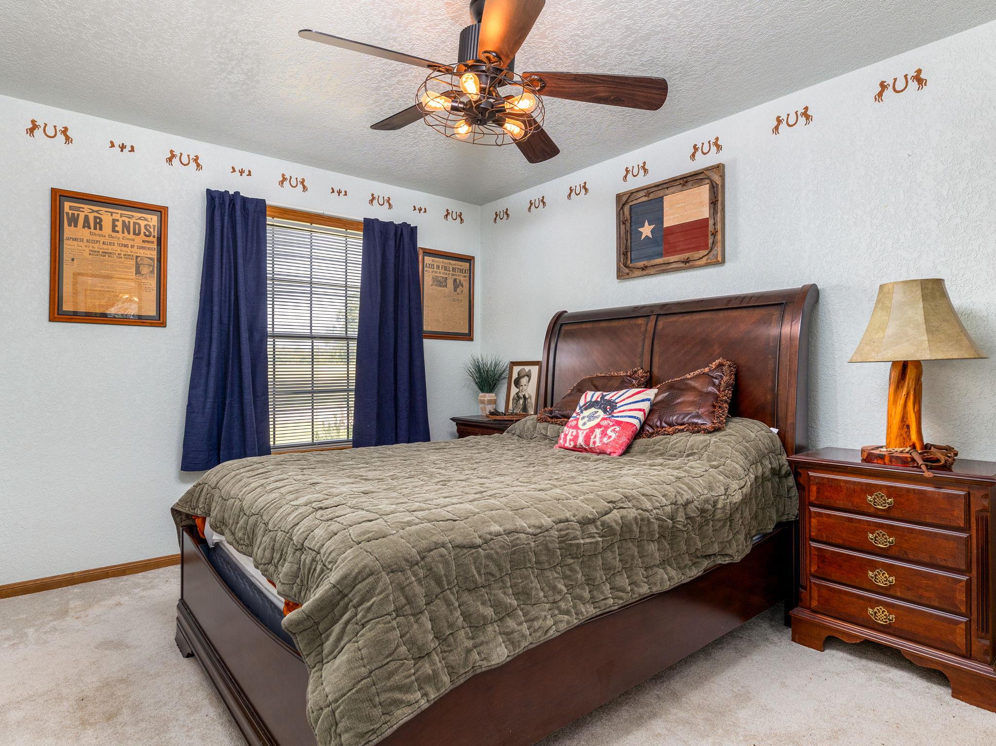 1045 Private Road 7005, Lexington, TX 78947