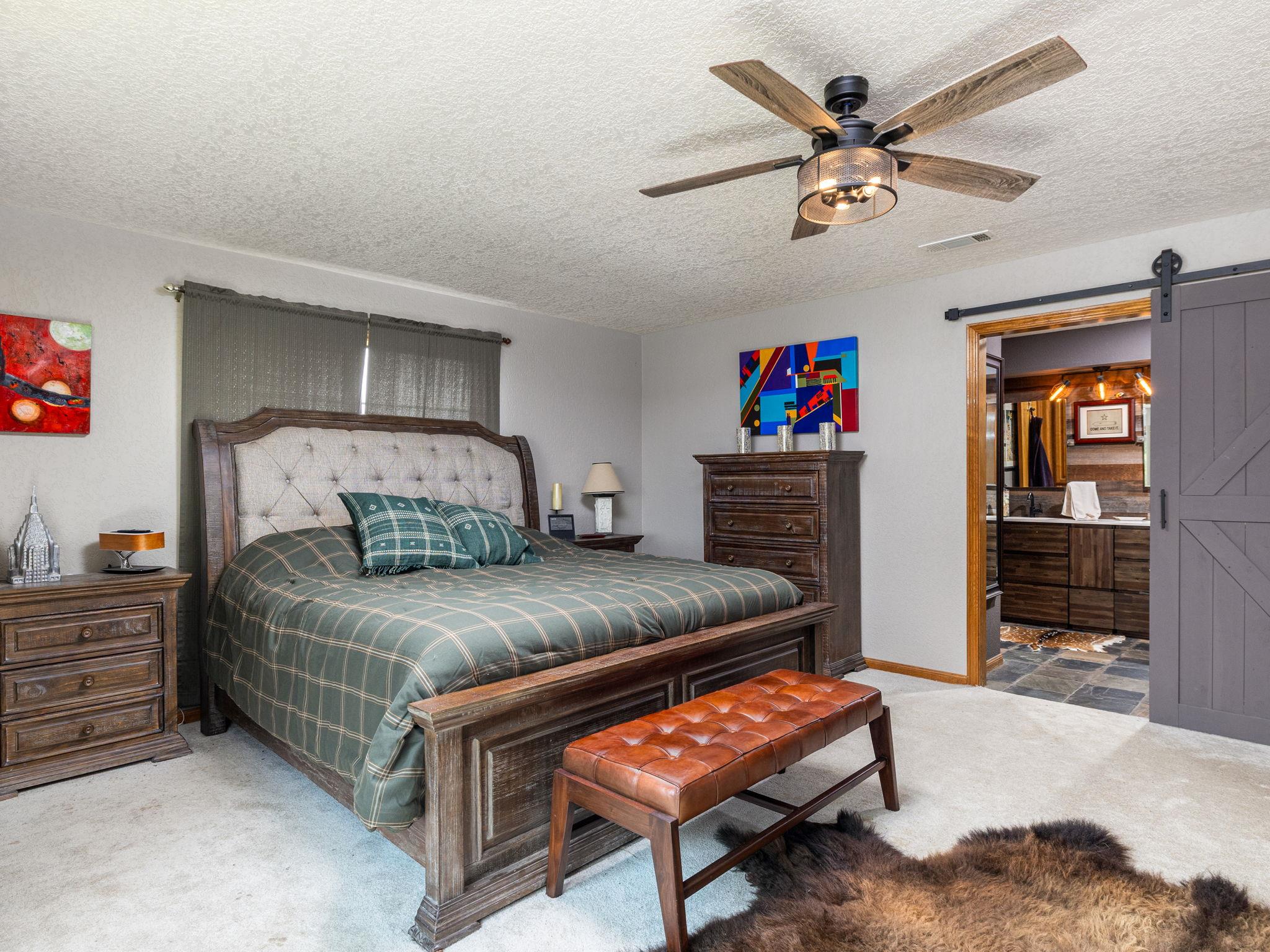 1045 Private Road 7005, Lexington, TX 78947