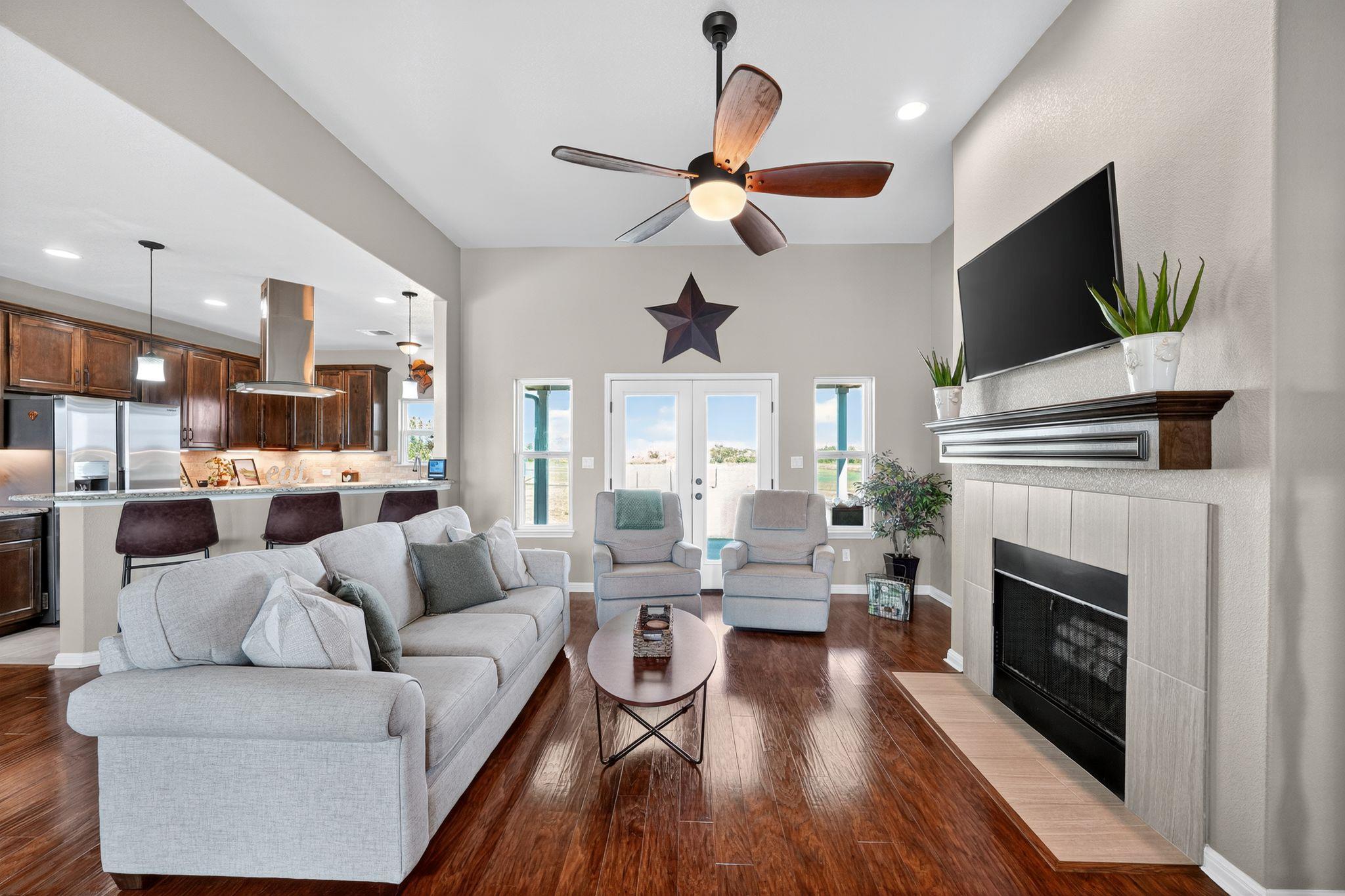 813 CR 342 Rd, Granger, TX 76530